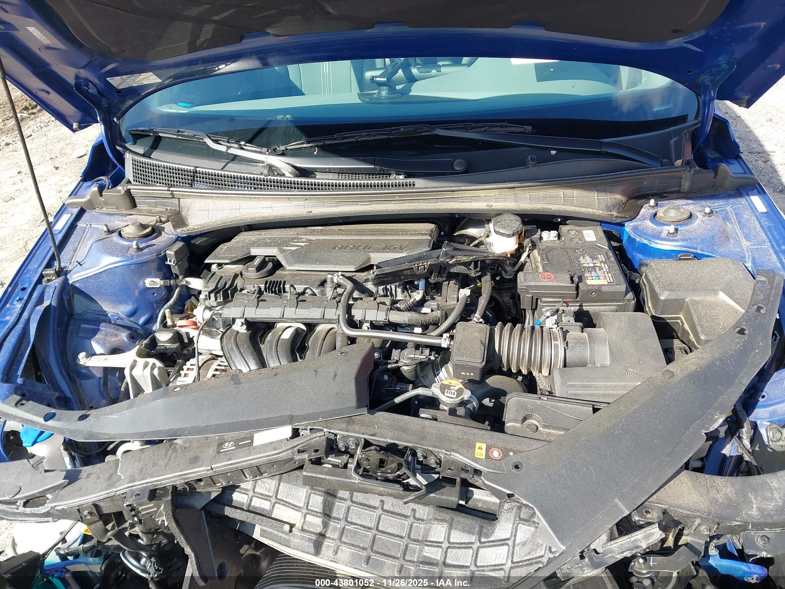 HYUNDAI ELANTRA image 10