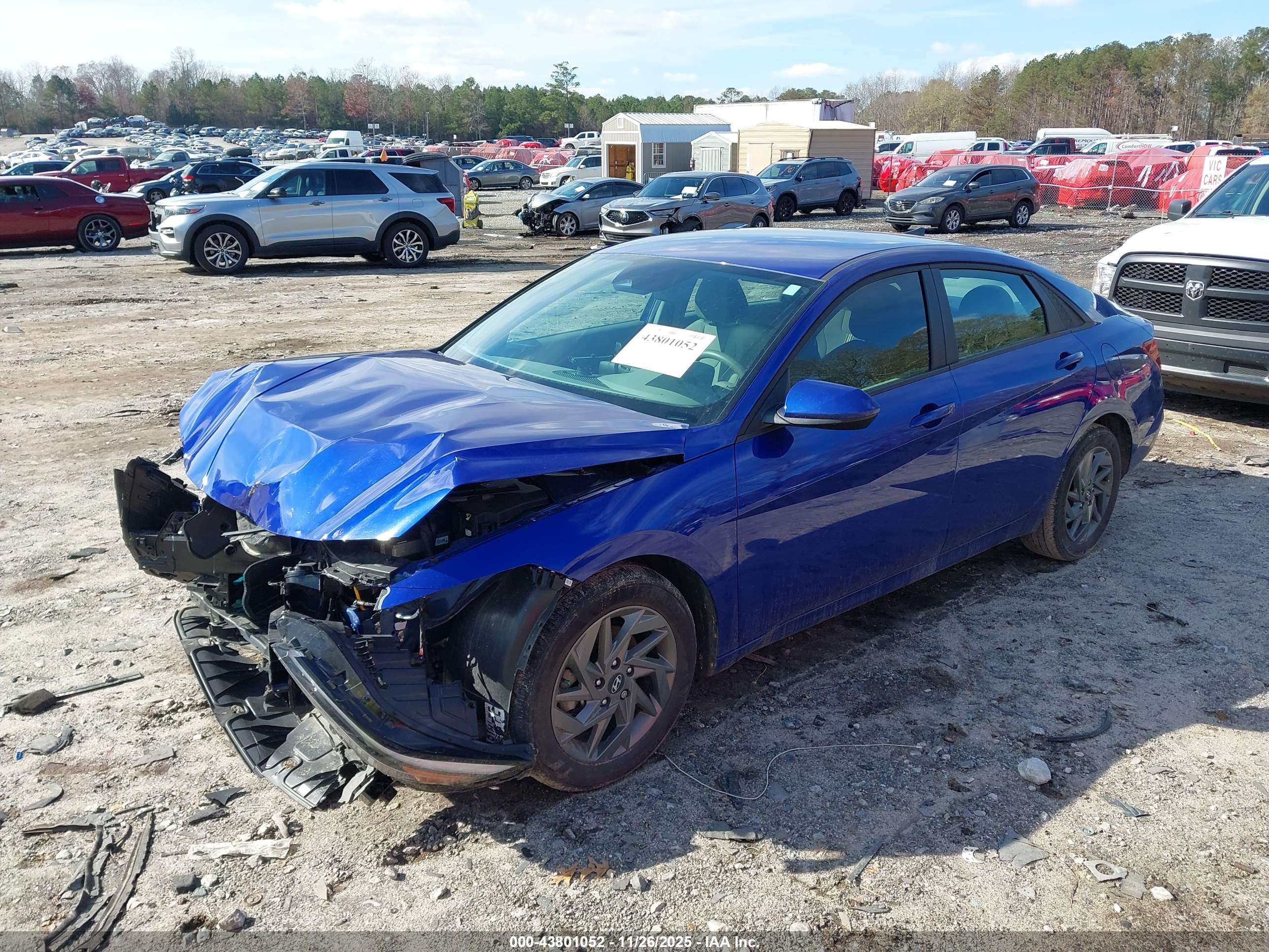 HYUNDAI ELANTRA image 2