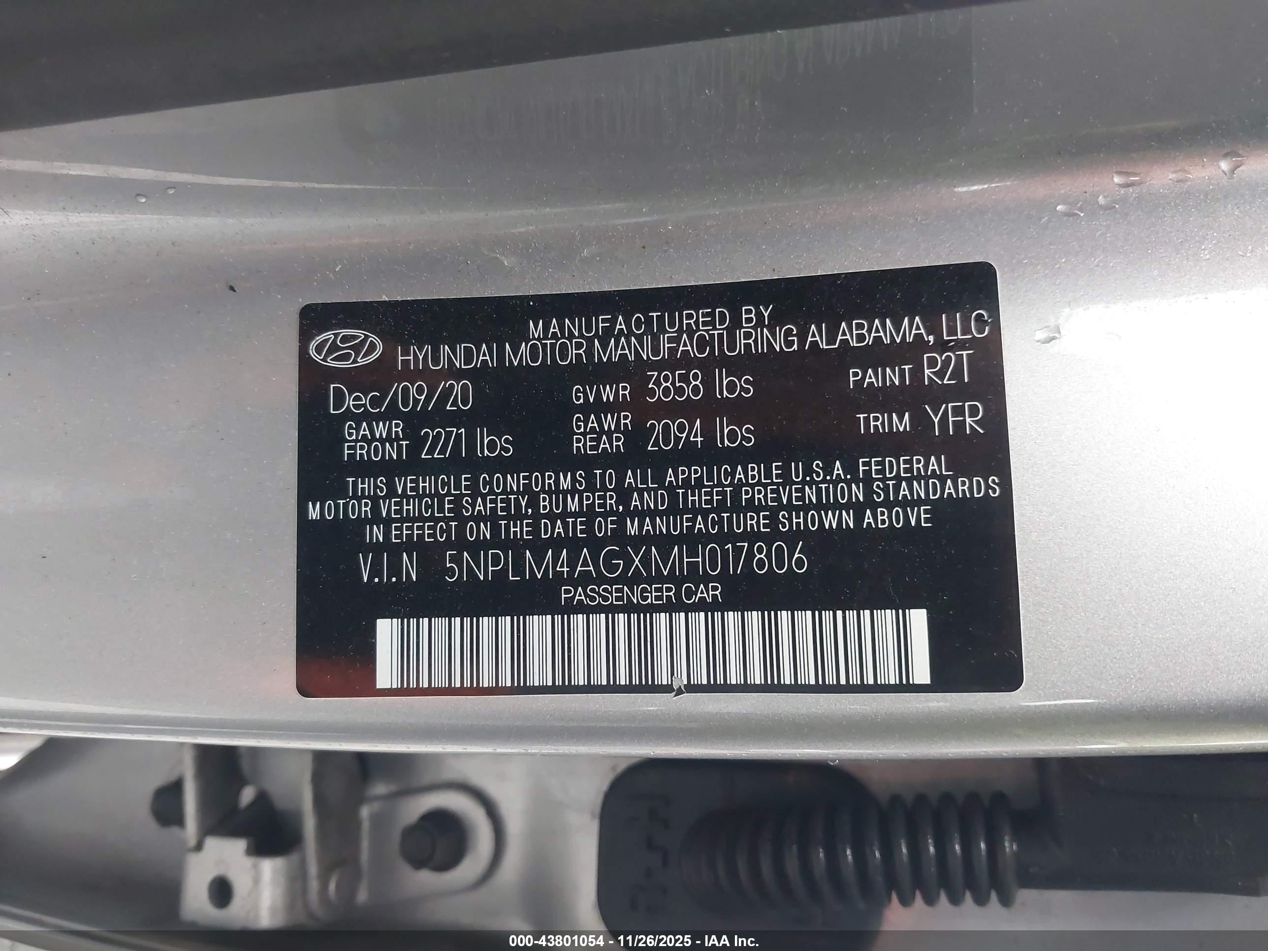 HYUNDAI ELANTRA image 9
