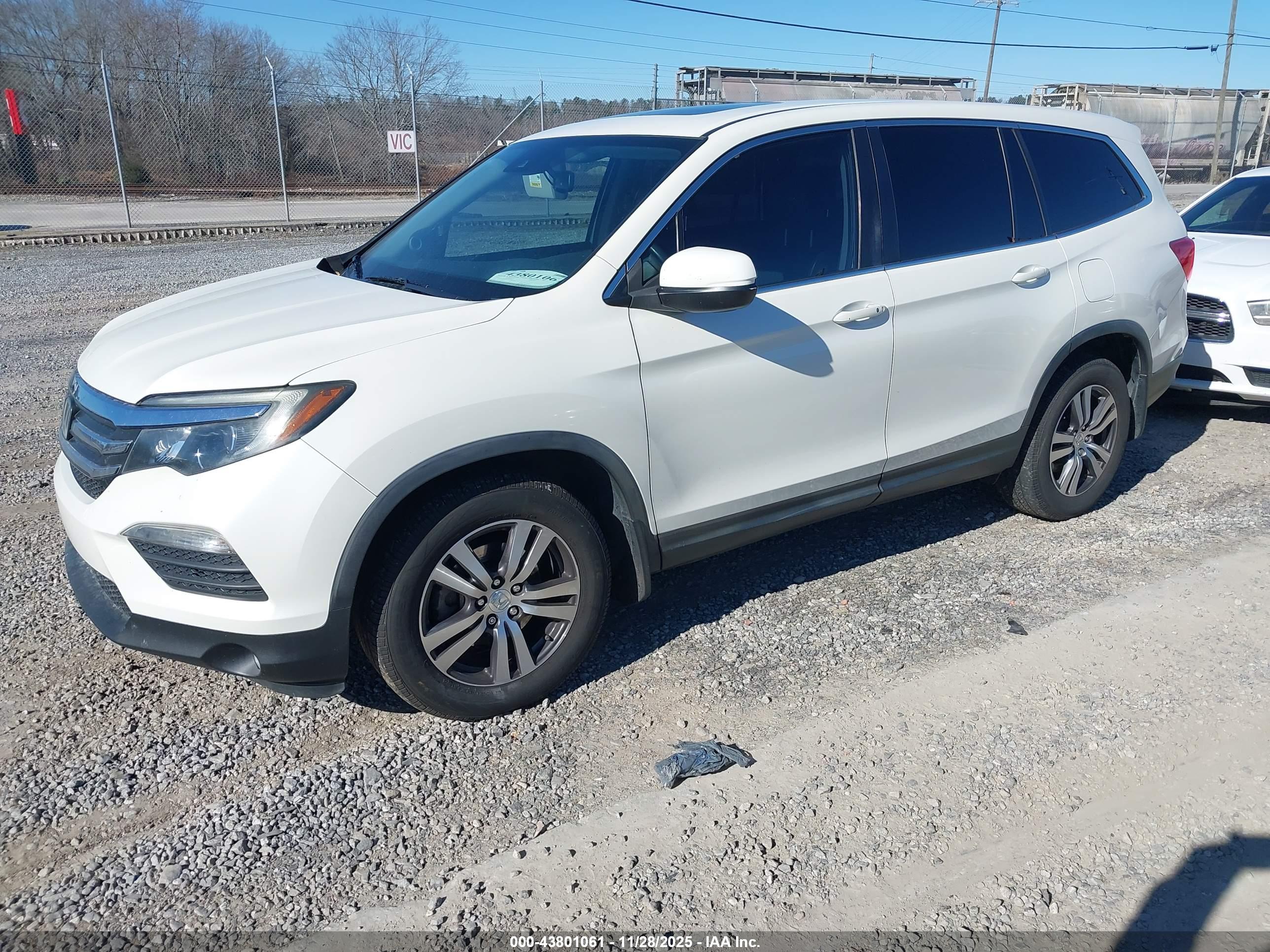 HONDA PILOT image 2