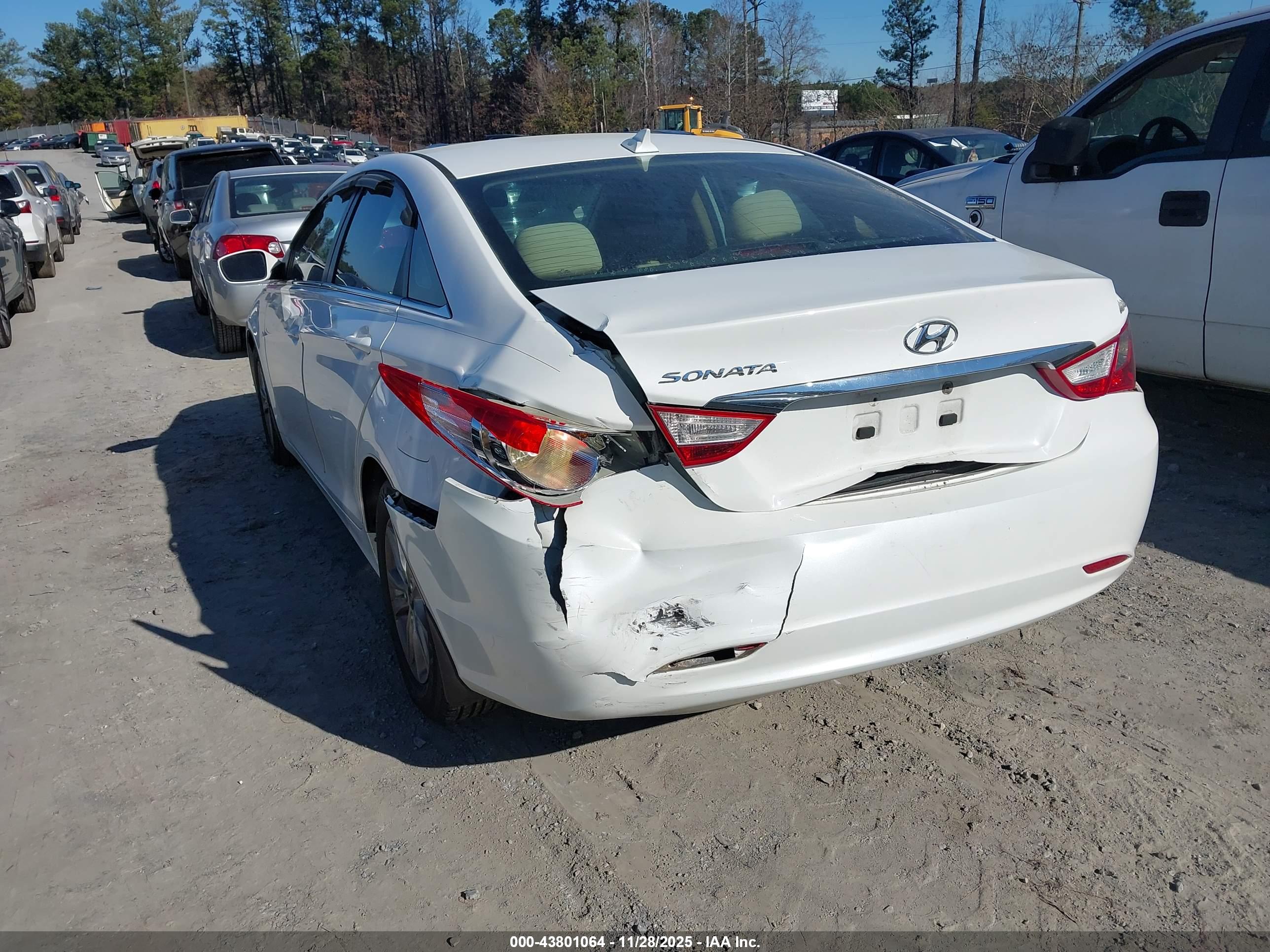 HYUNDAI SONATA image 3