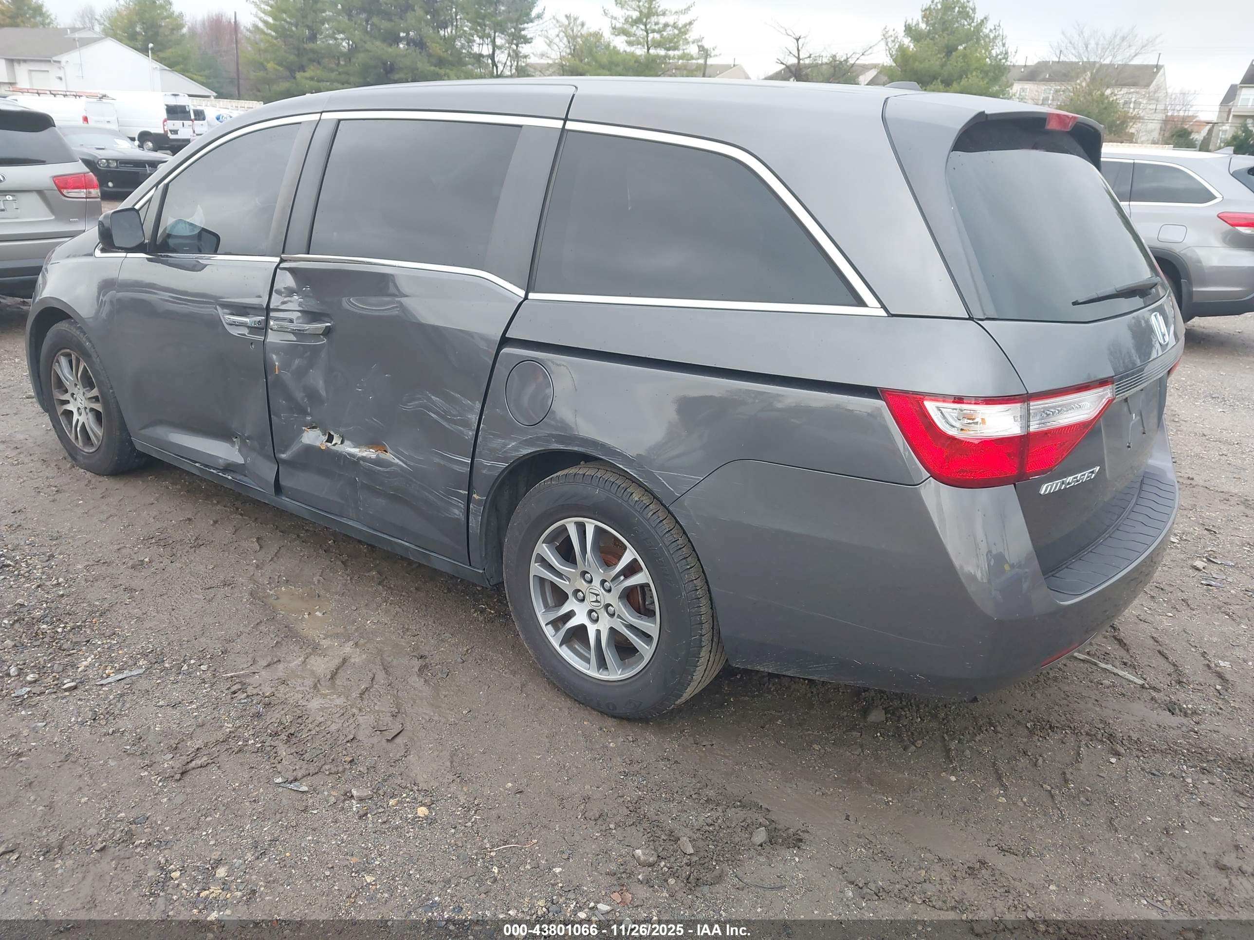 HONDA ODYSSEY image 3