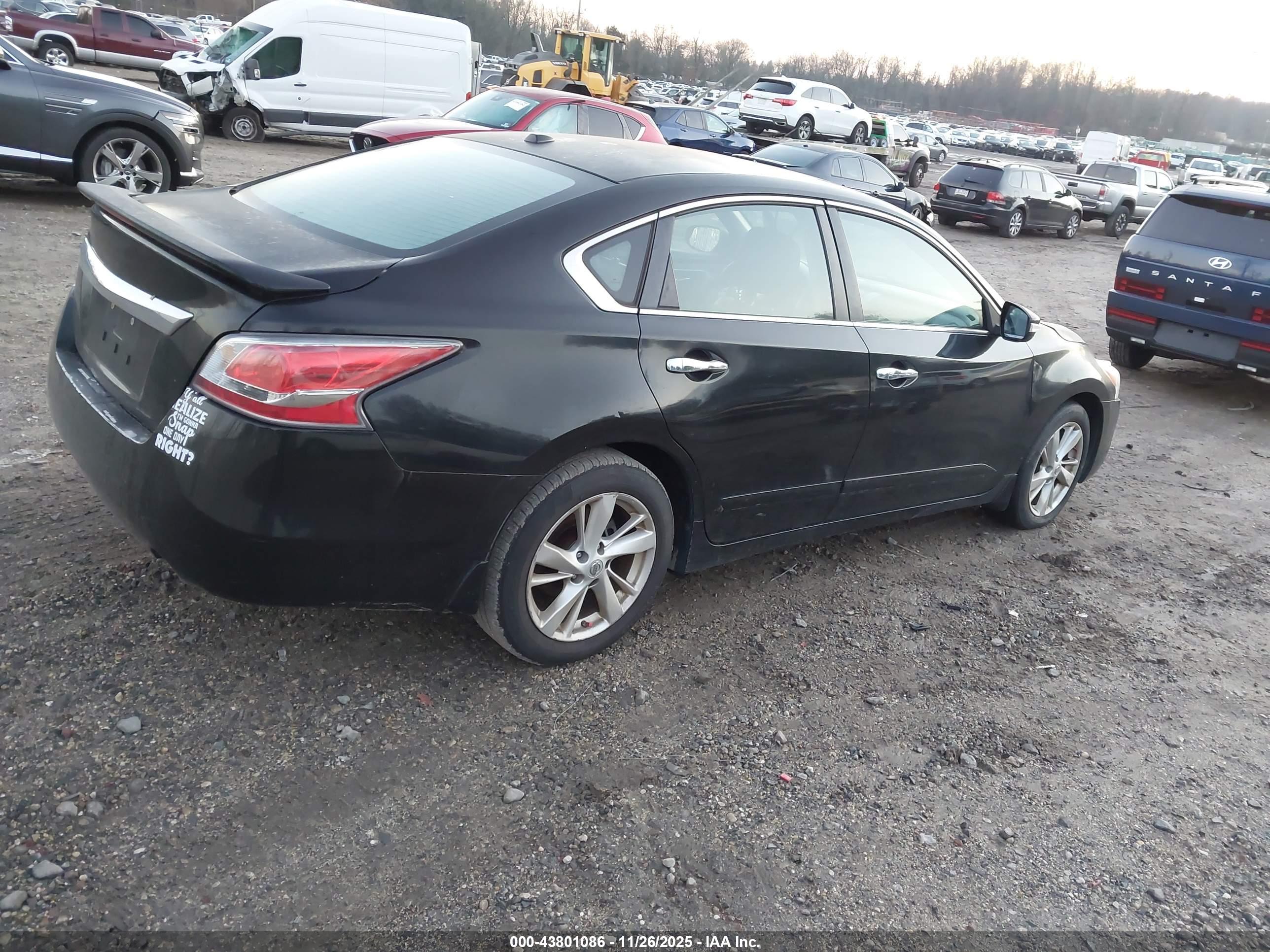 NISSAN ALTIMA image 4