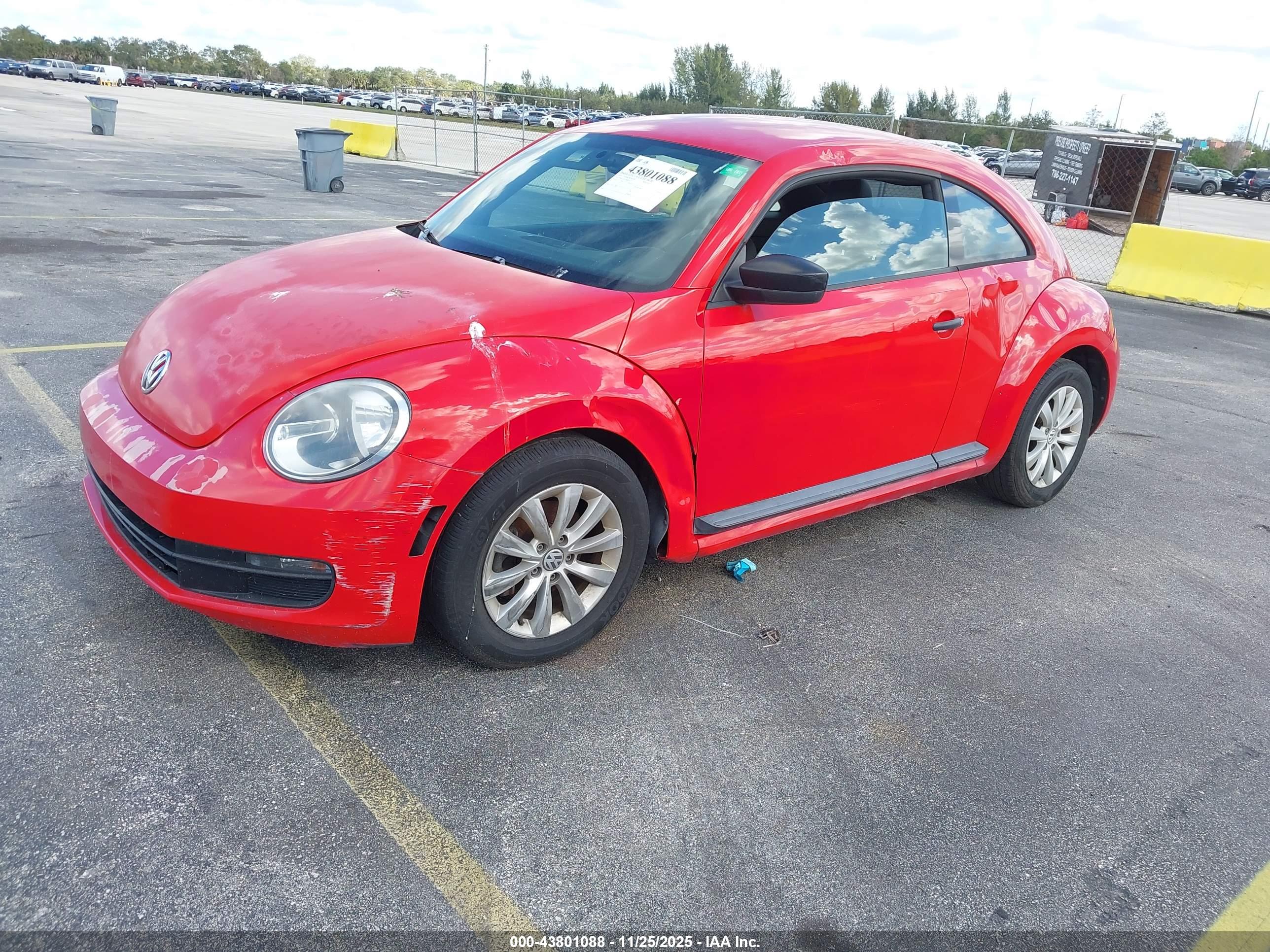 VOLKSWAGEN BEETLE image 2