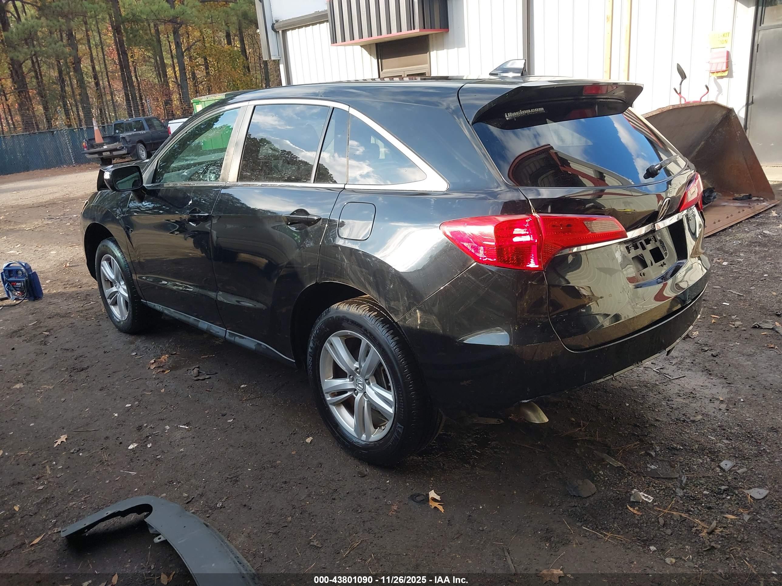 ACURA RDX image 3