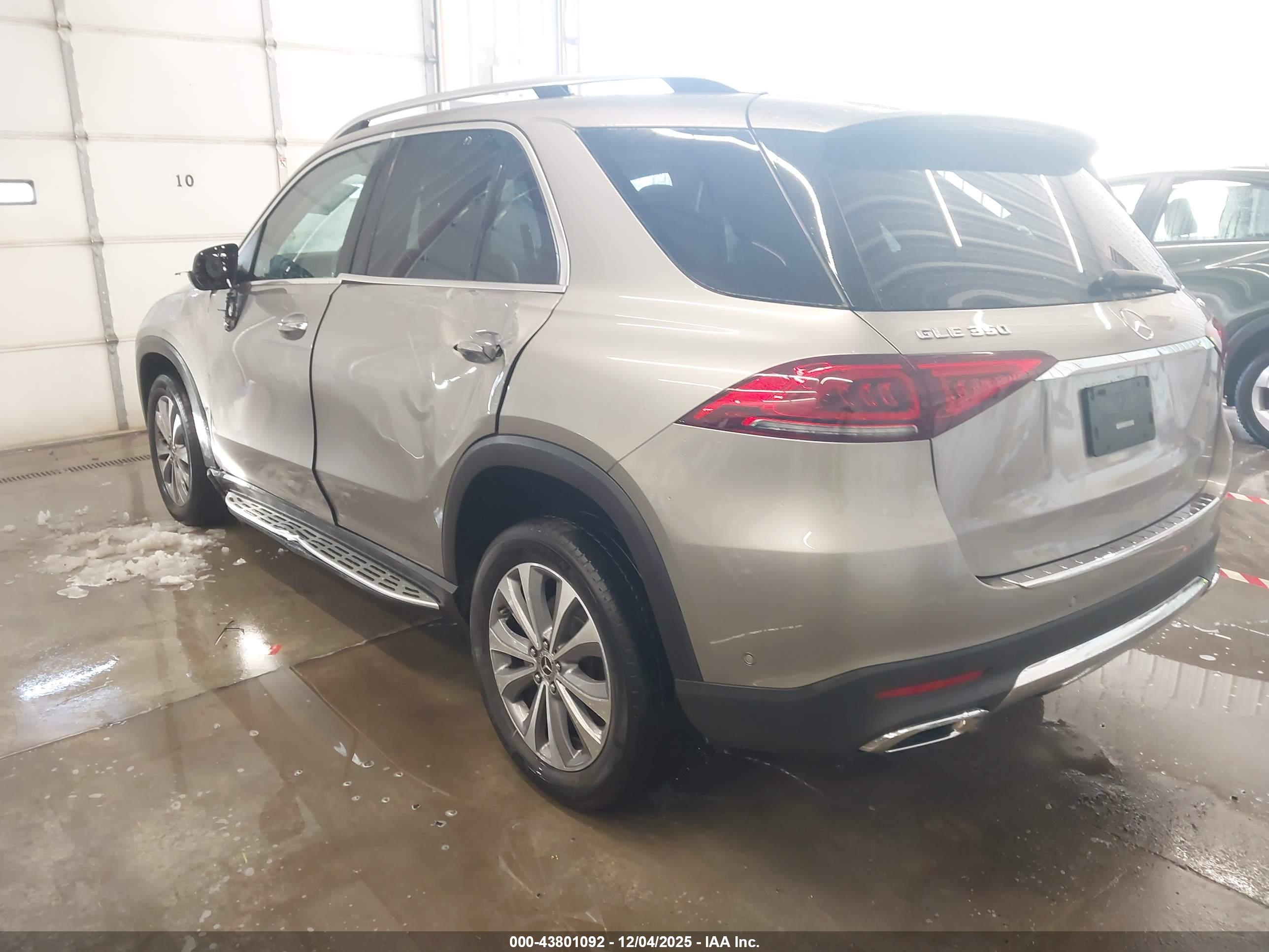 MERCEDES-BENZ GLE image 3