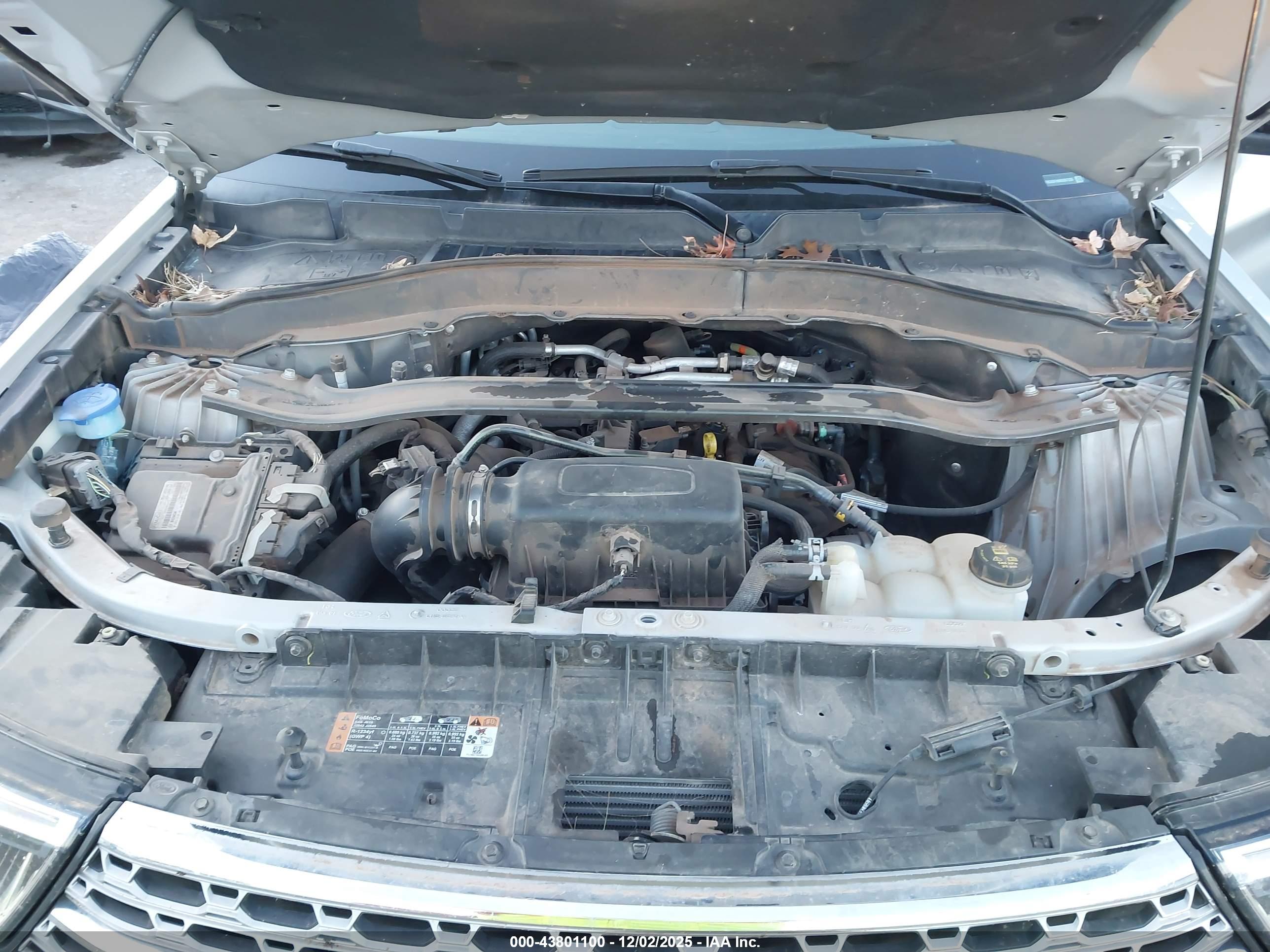 FORD EXPLORER image 10
