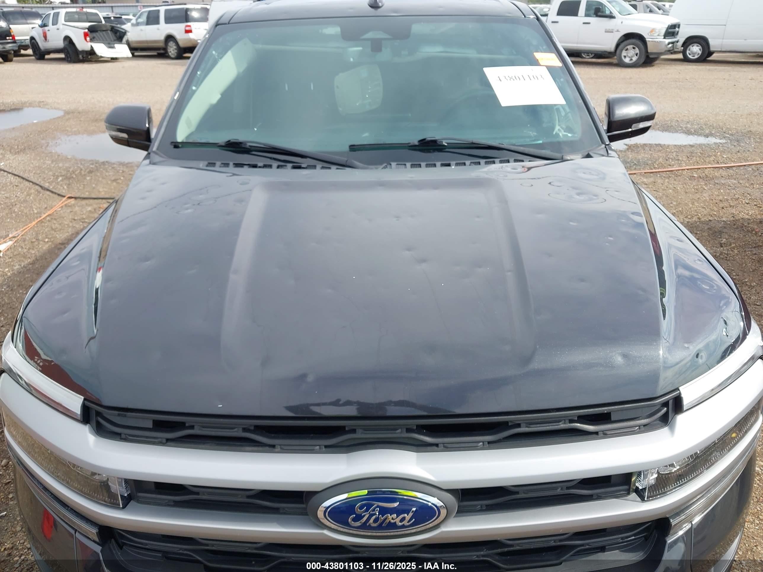 FORD EXPEDITION image 6