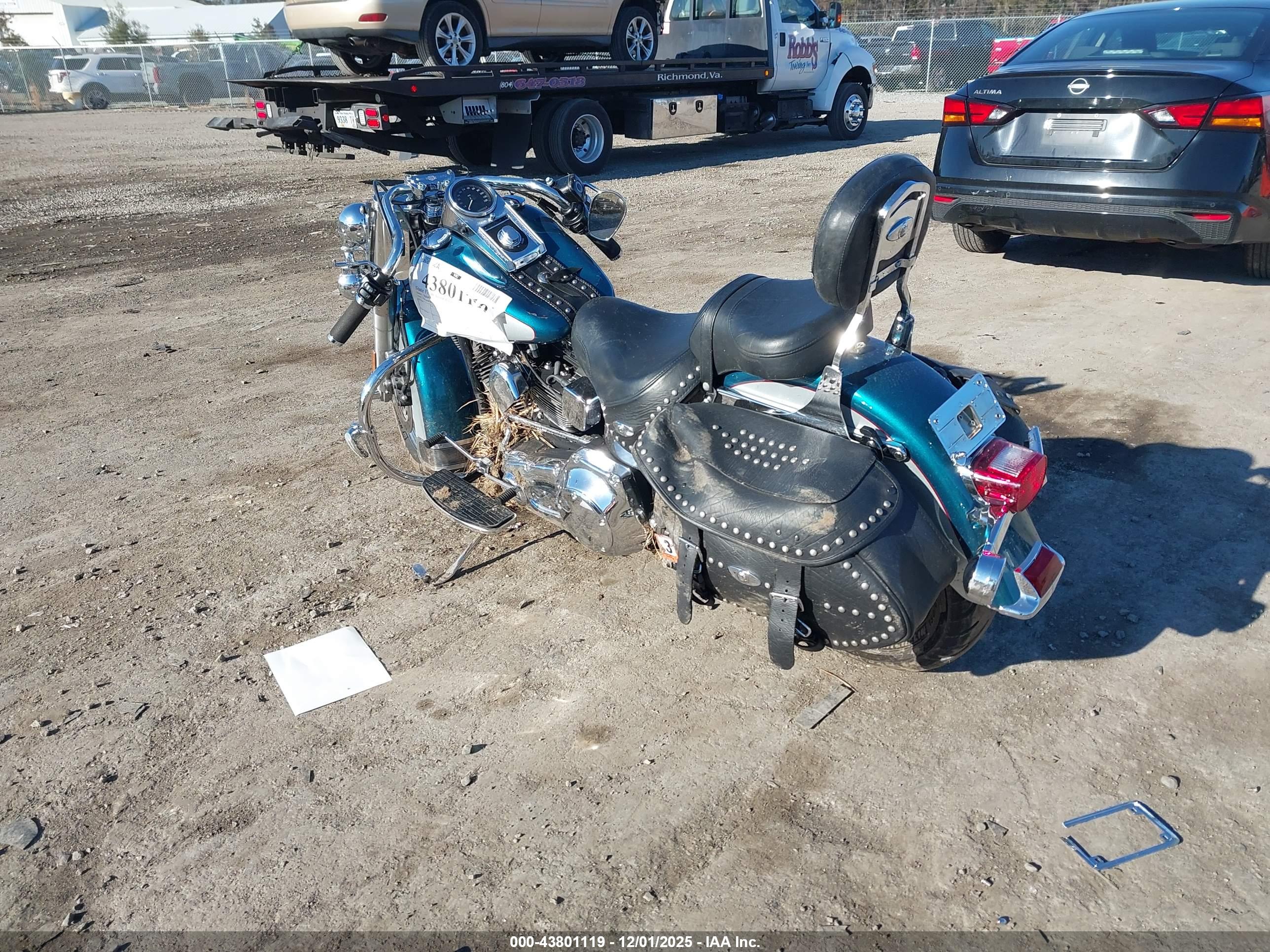 HARLEY-DAVIDSON FLSTCI image 3