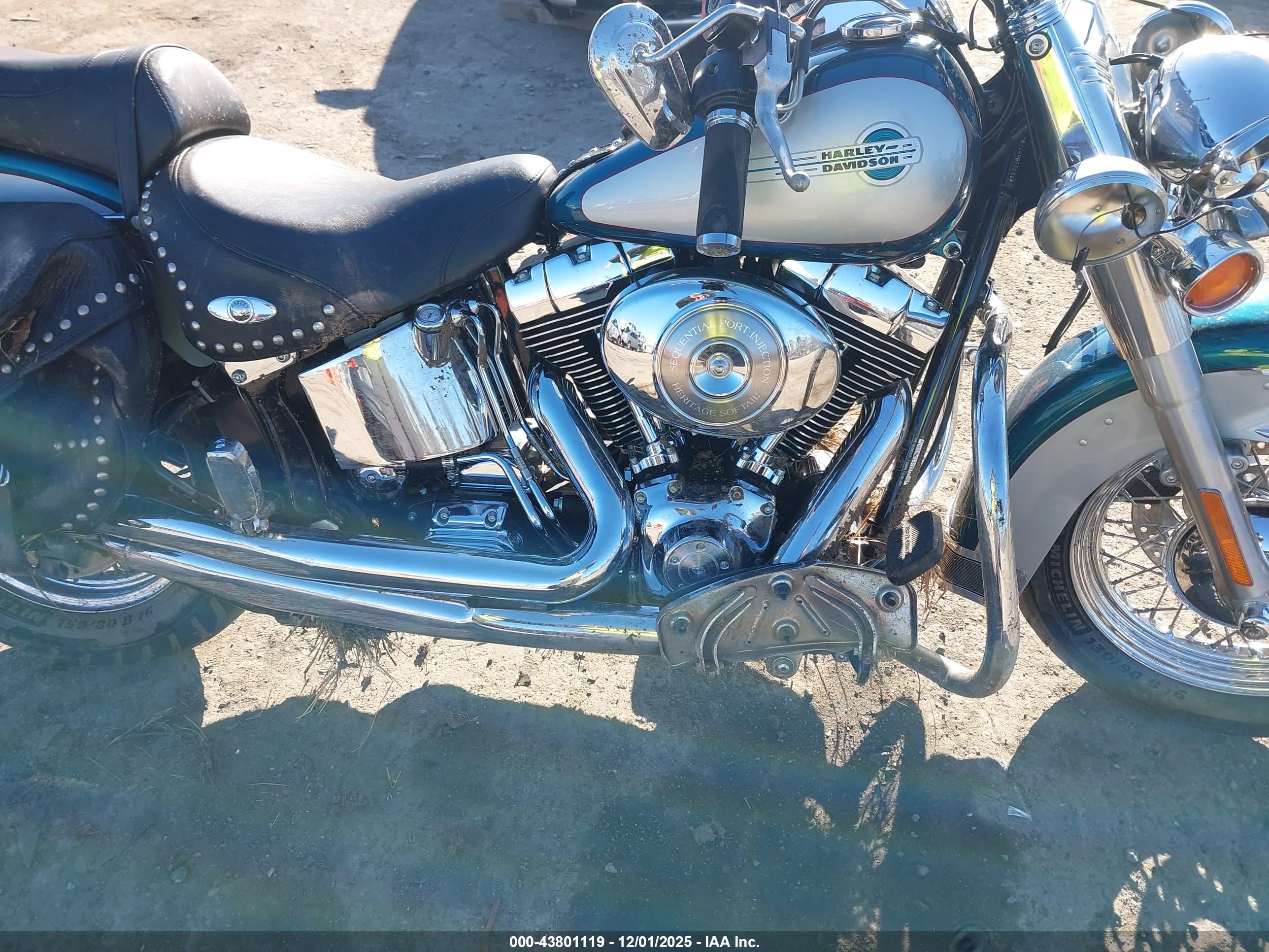 HARLEY-DAVIDSON FLSTCI image 8