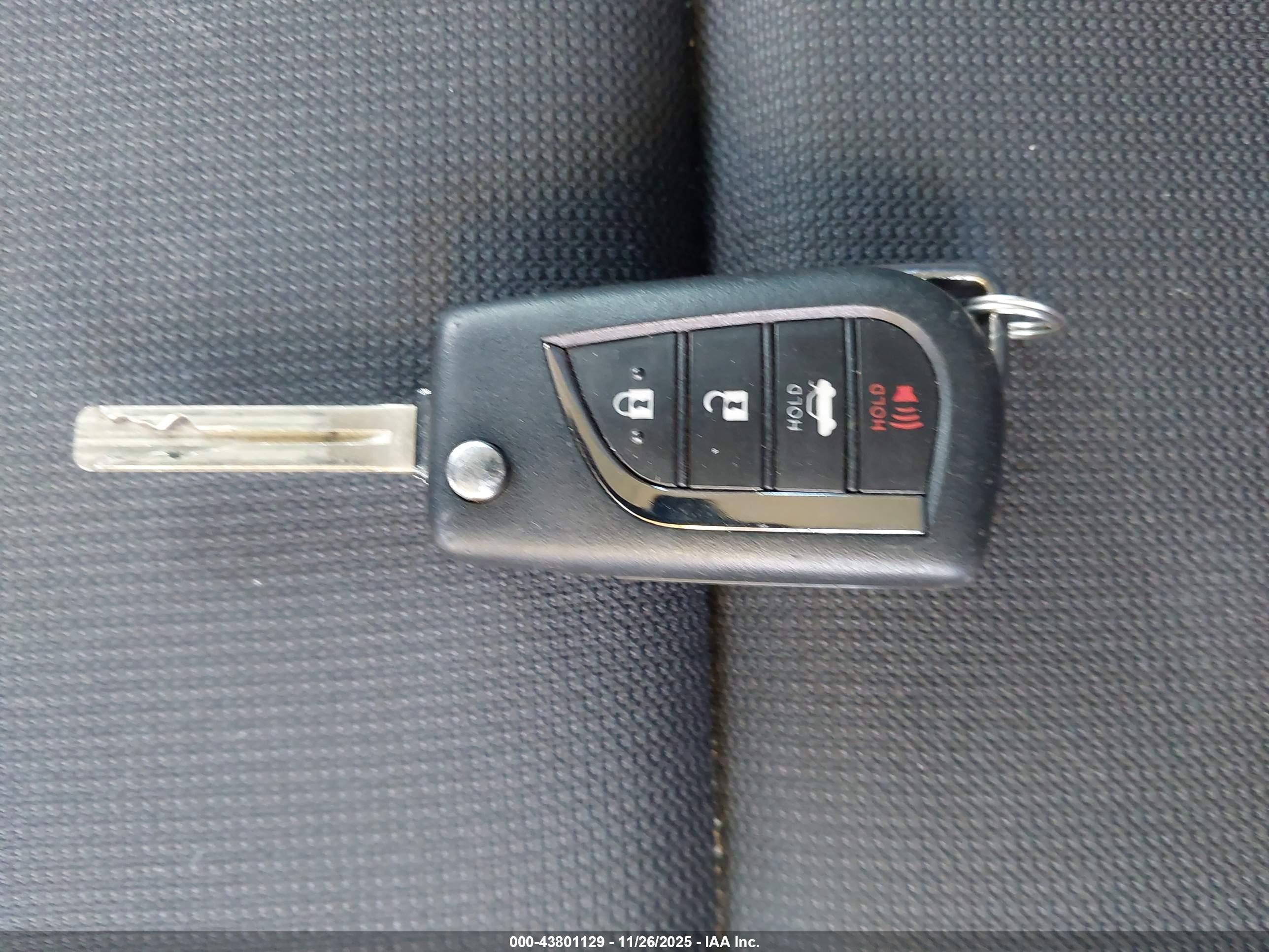 TOYOTA COROLLA image 11