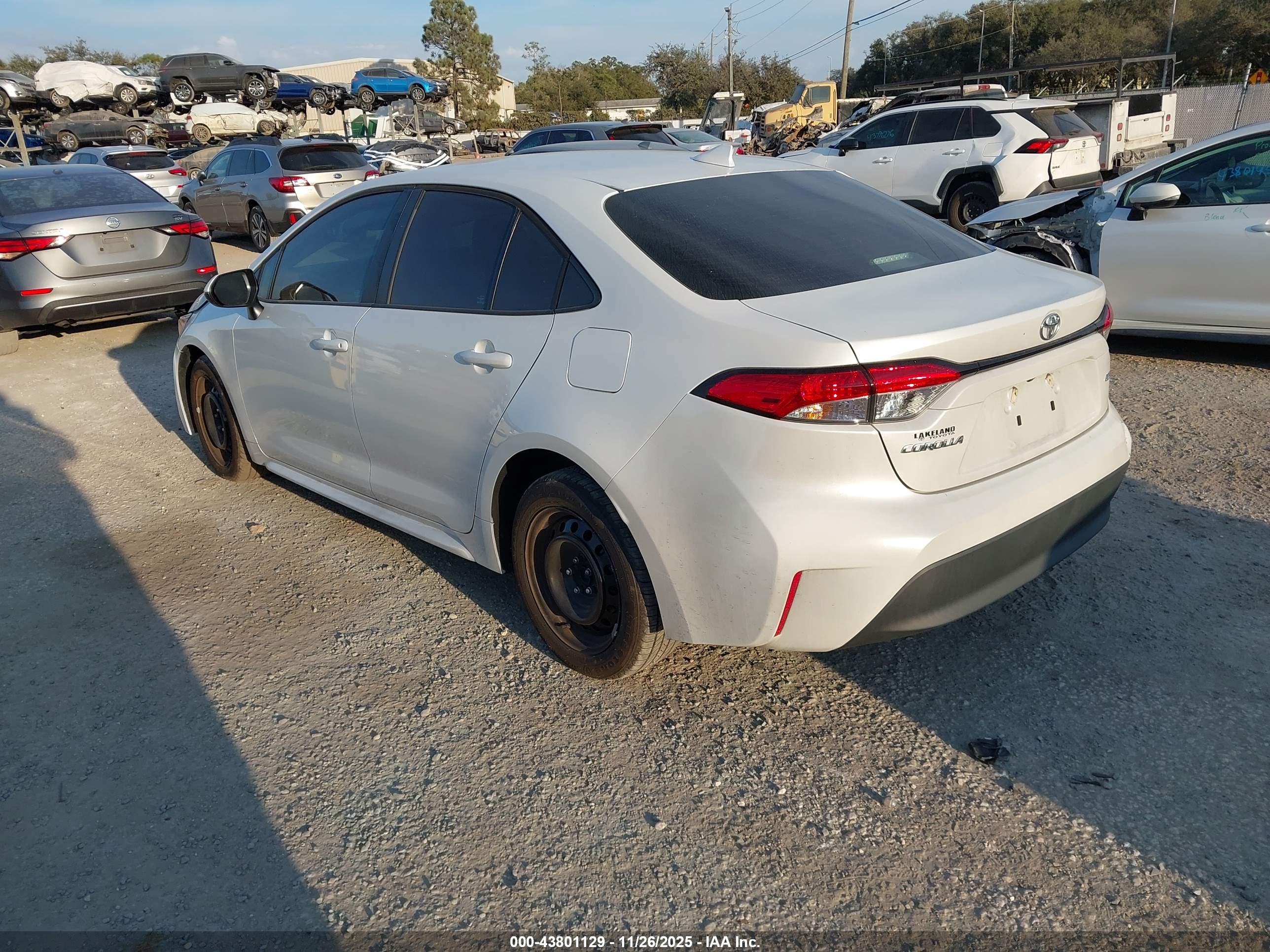TOYOTA COROLLA image 3
