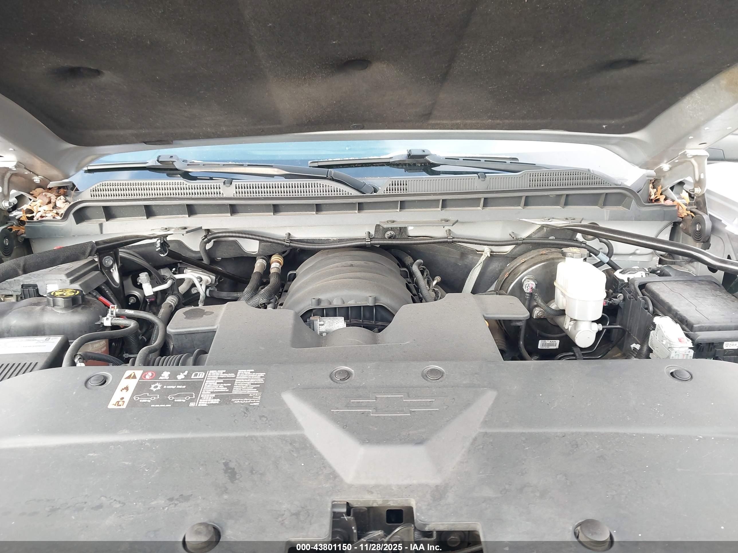CHEVROLET SILVERADO image 10