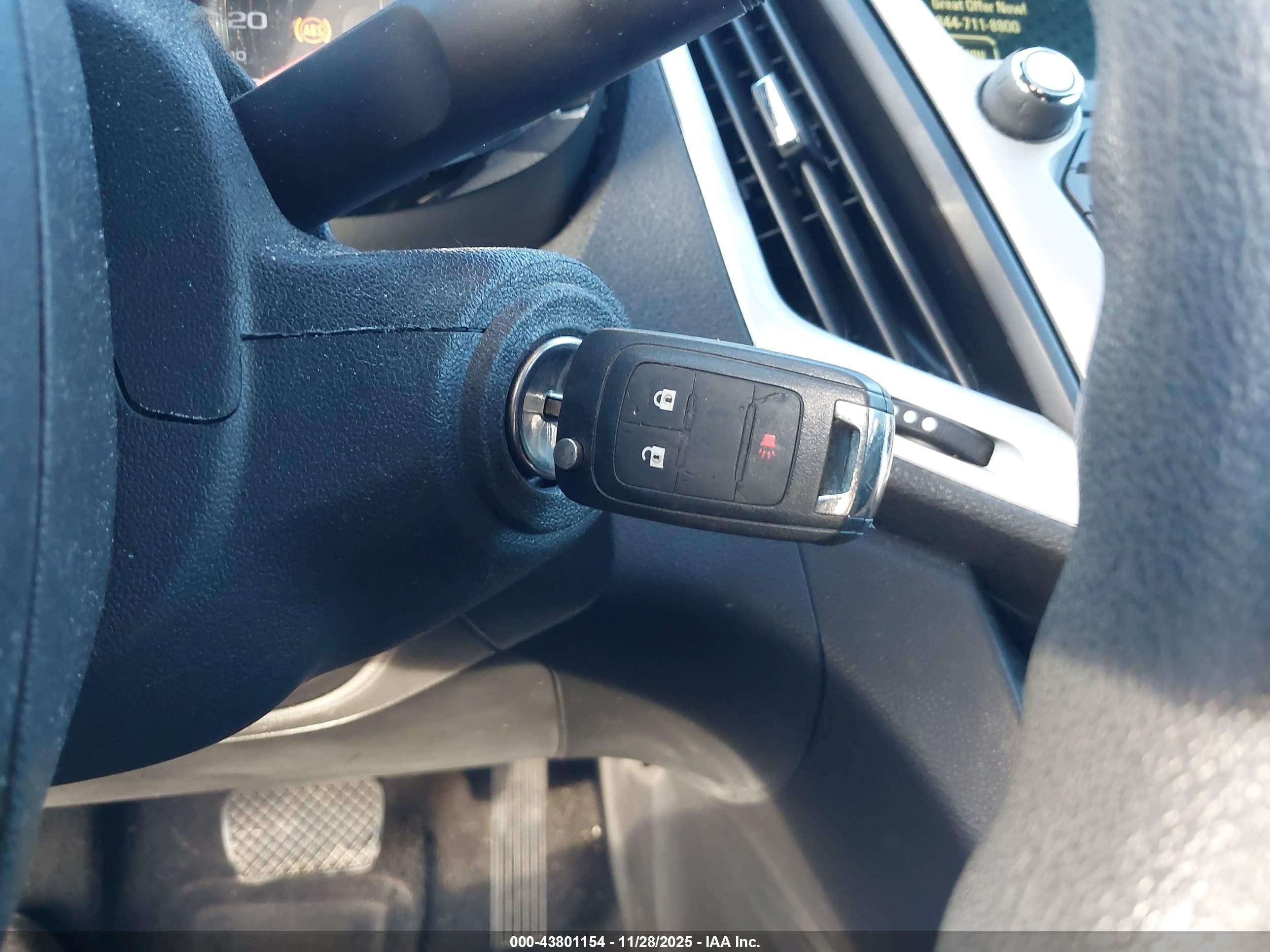 GMC TERRAIN image 11