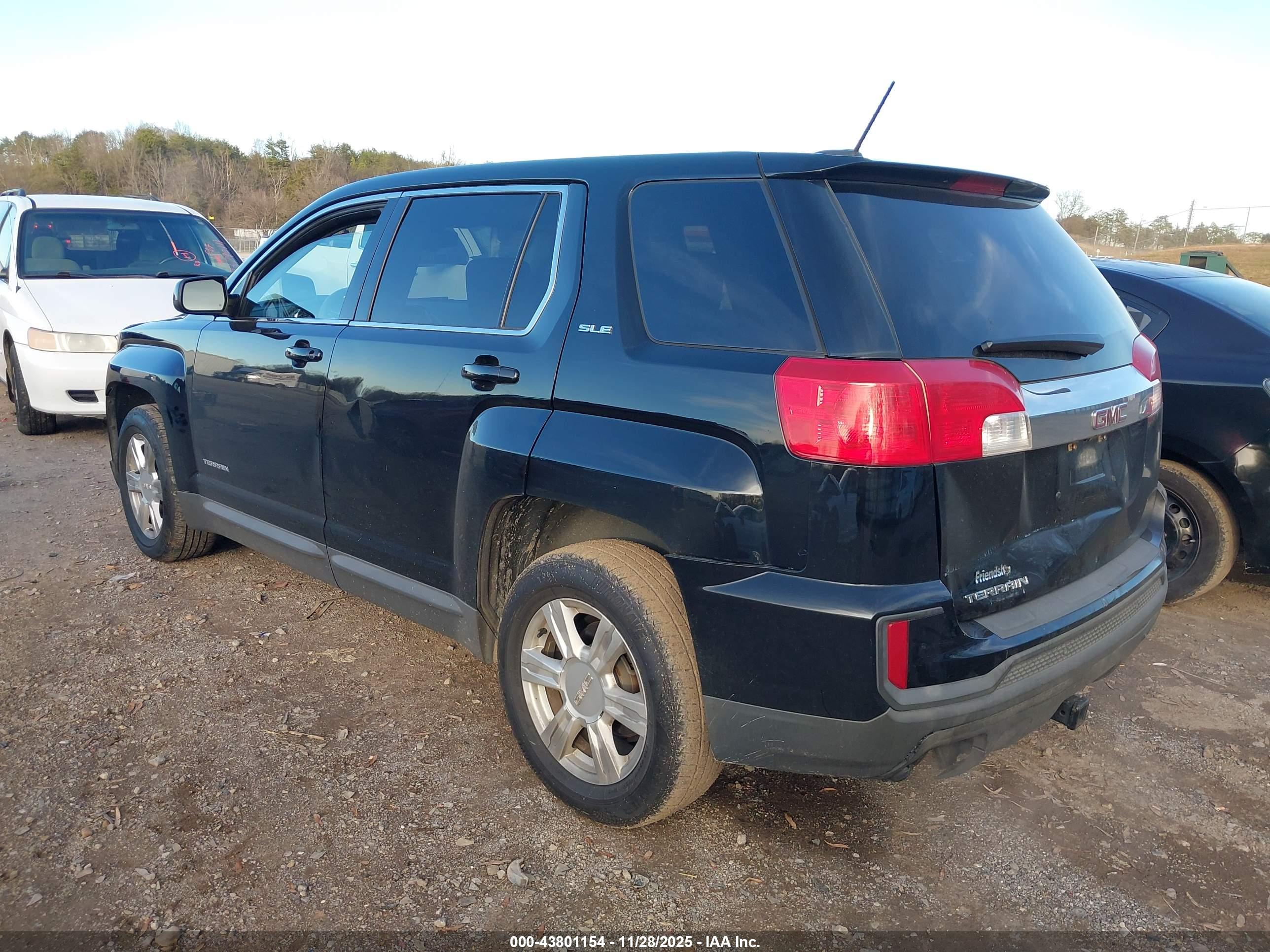 GMC TERRAIN image 3