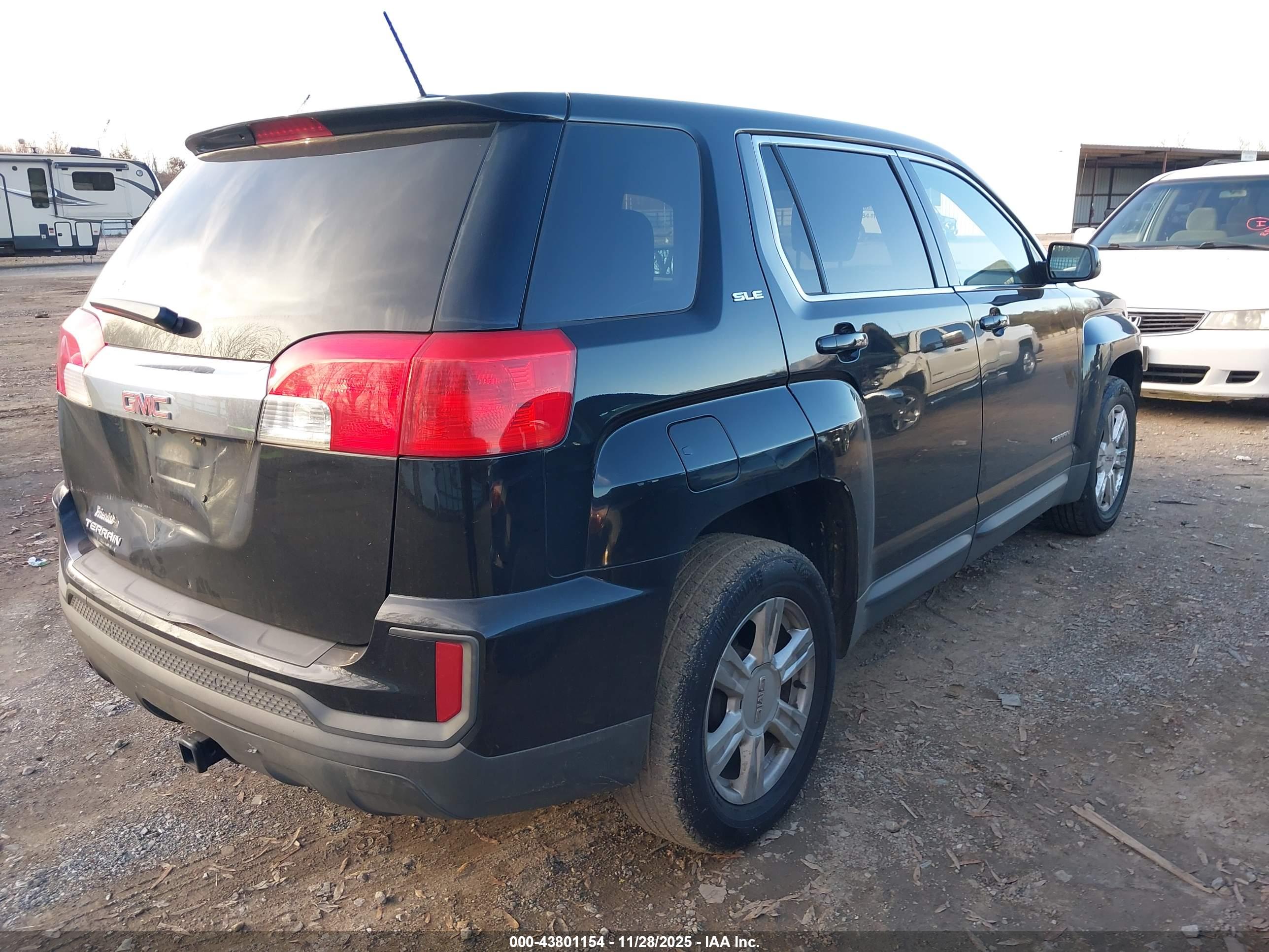 GMC TERRAIN image 4