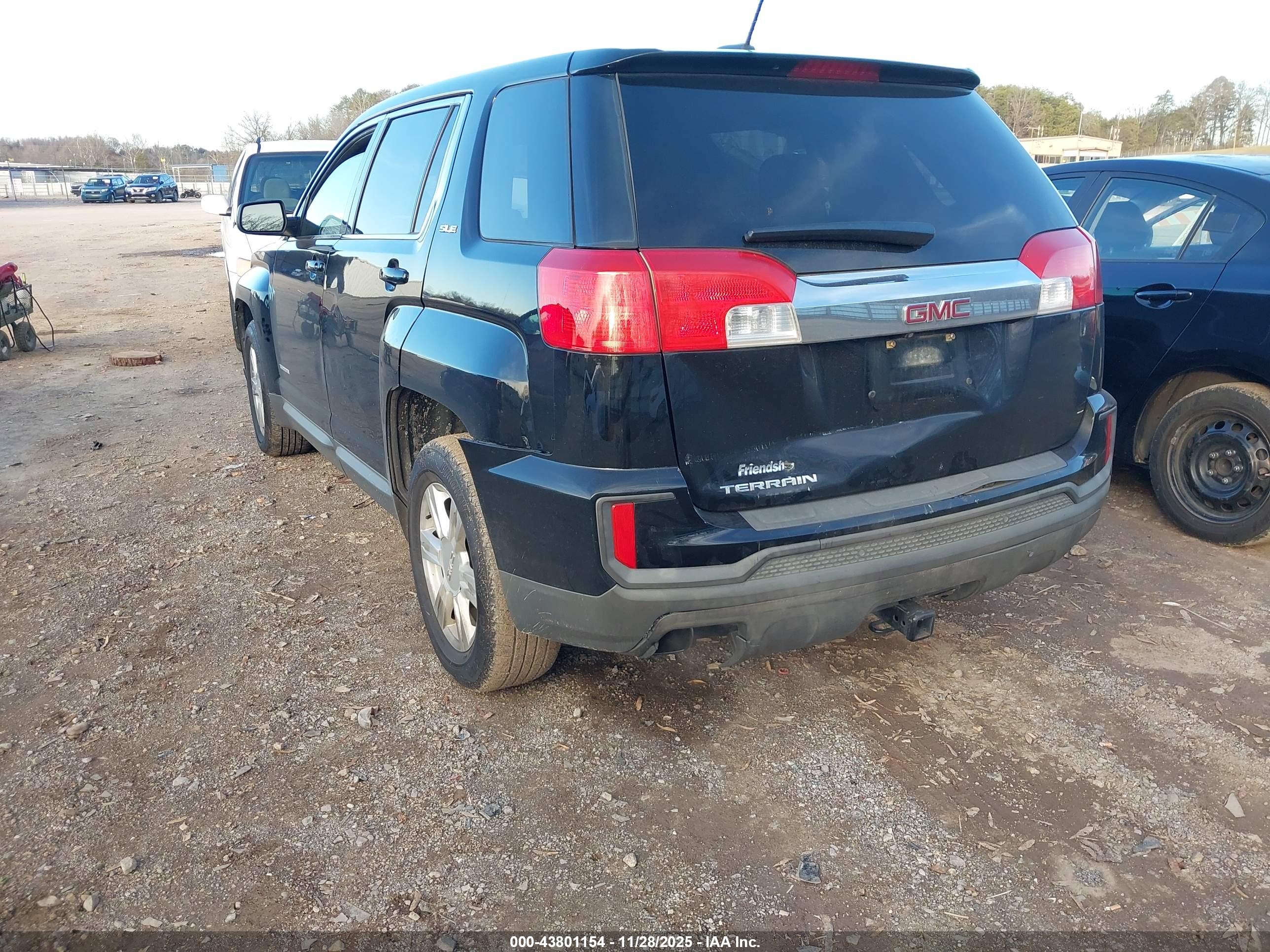 GMC TERRAIN image 6