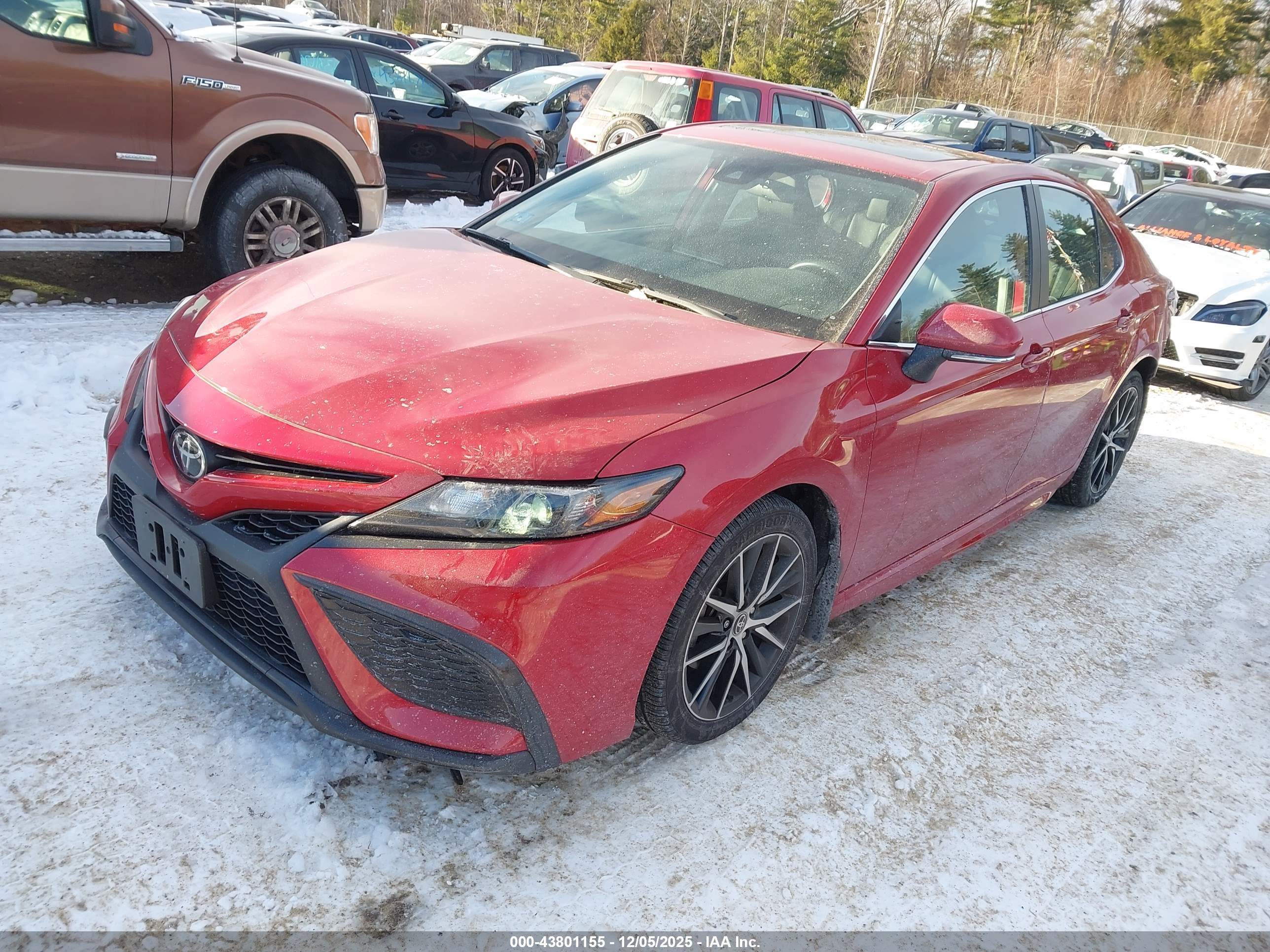 TOYOTA CAMRY image 2