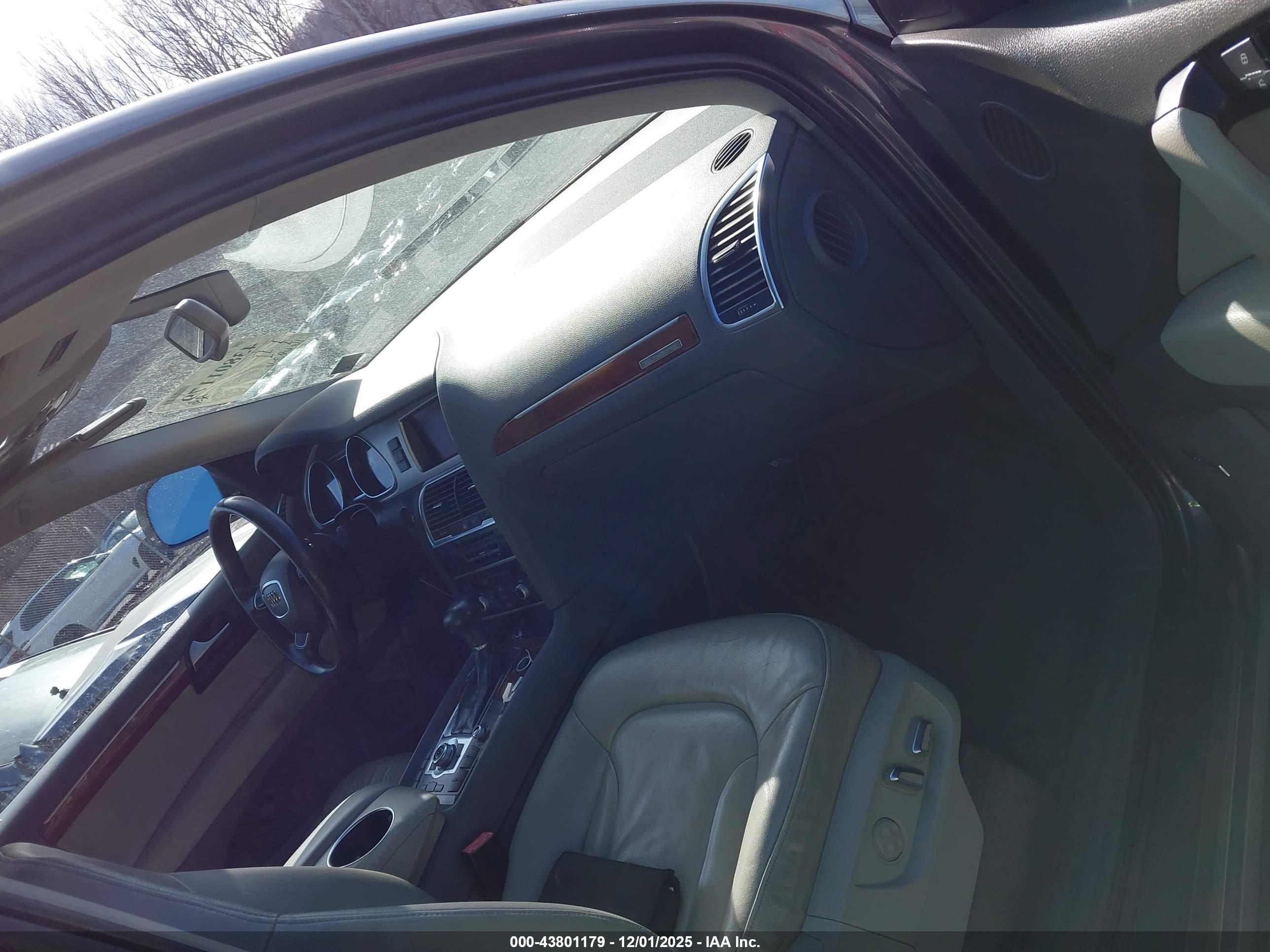AUDI Q7 image 5