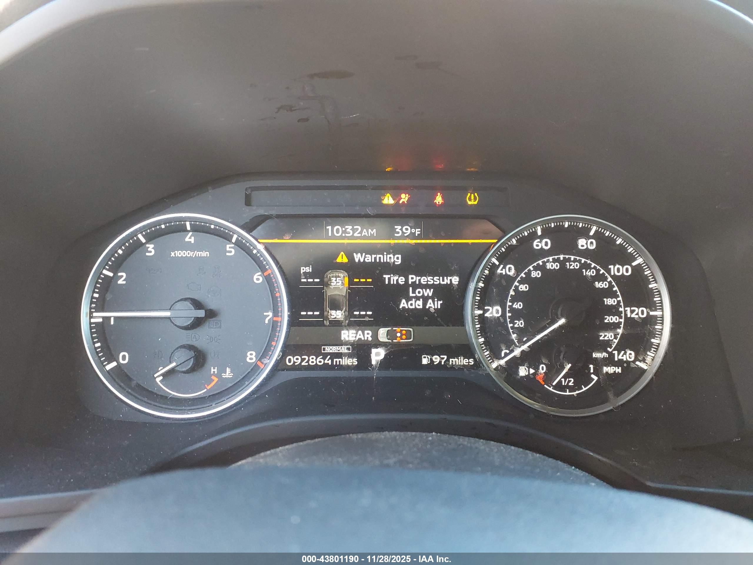 MITSUBISHI OUTLANDER image 7