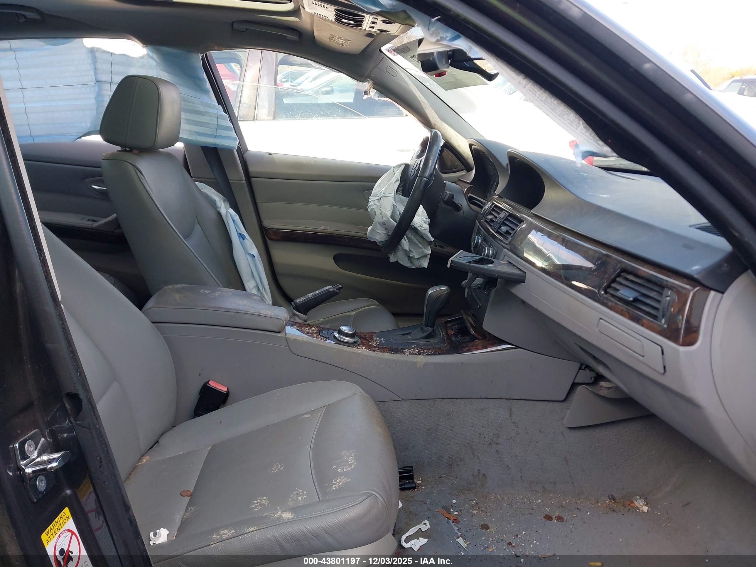 BMW 328I image 5