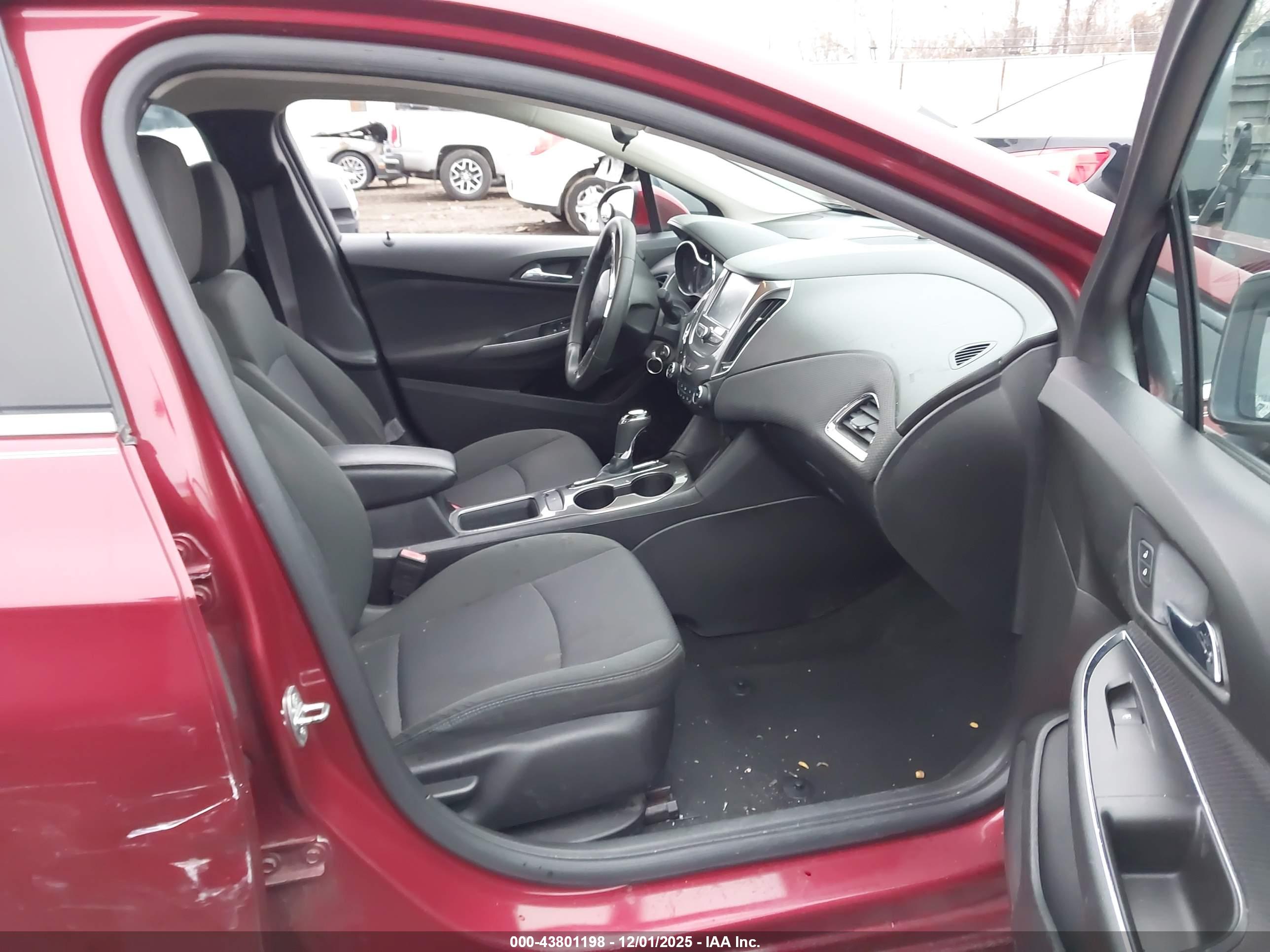 CHEVROLET CRUZE image 5