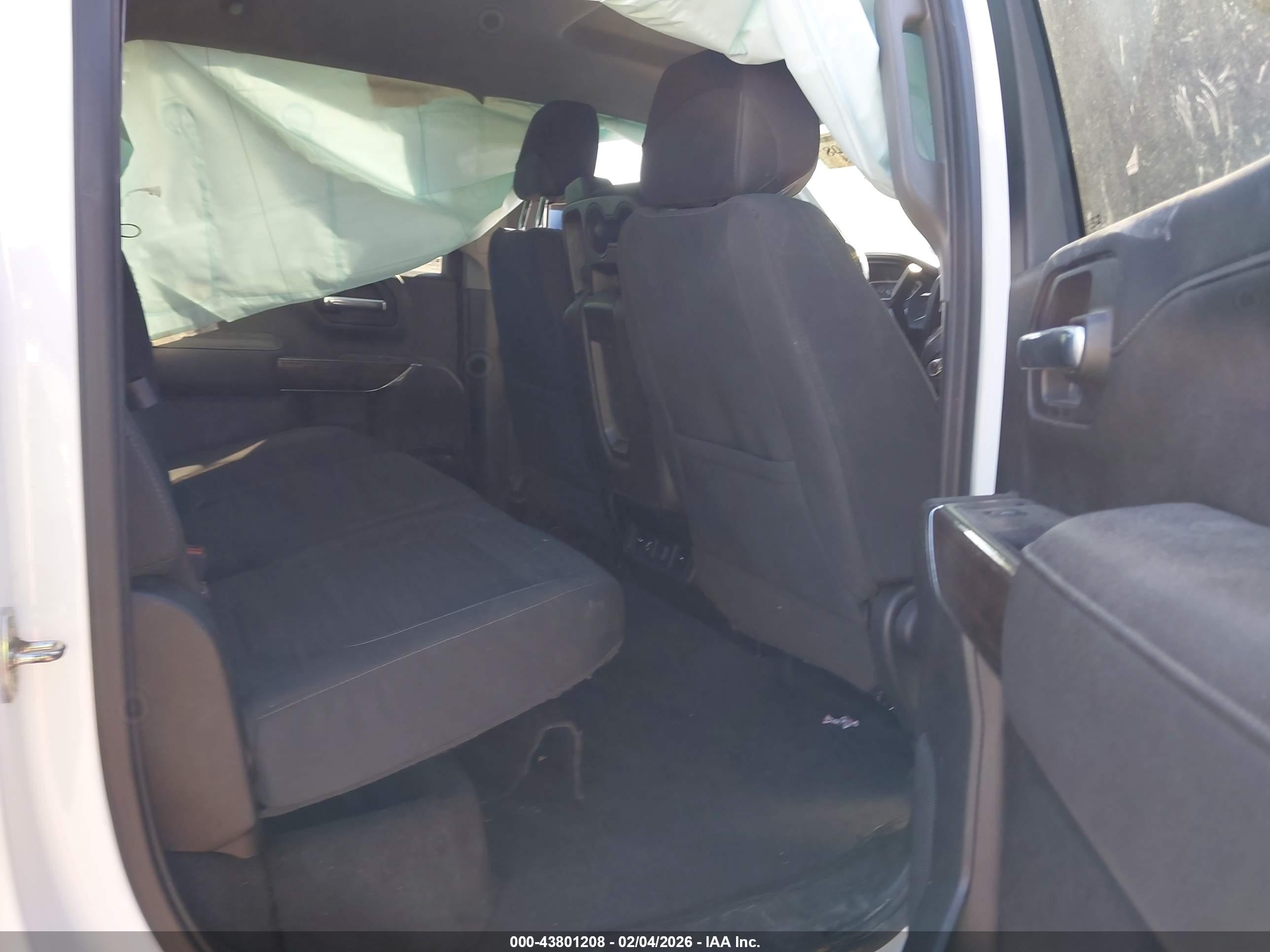 GMC SIERRA image 8