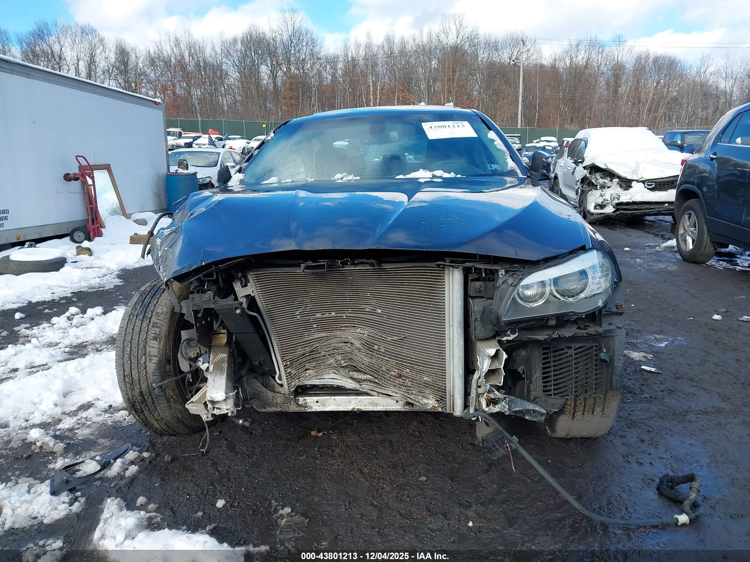 BMW 528I image 6