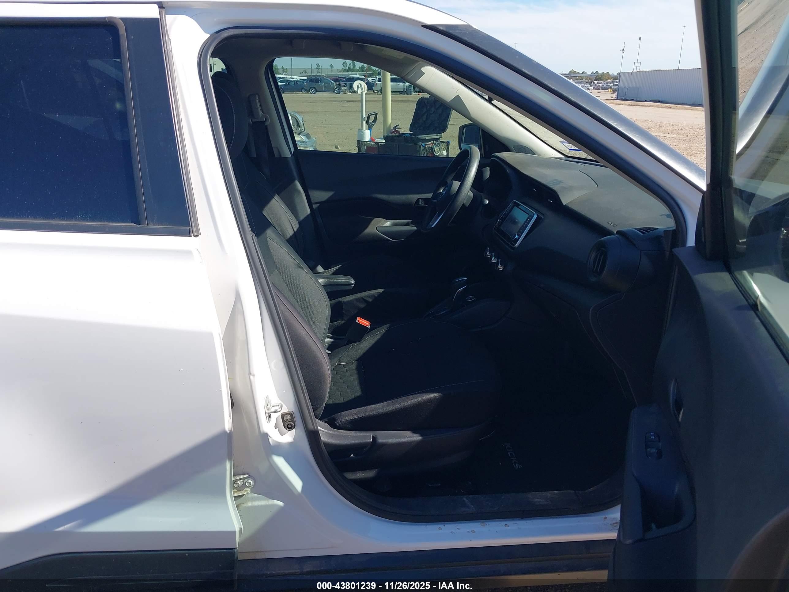 NISSAN KICKS image 5