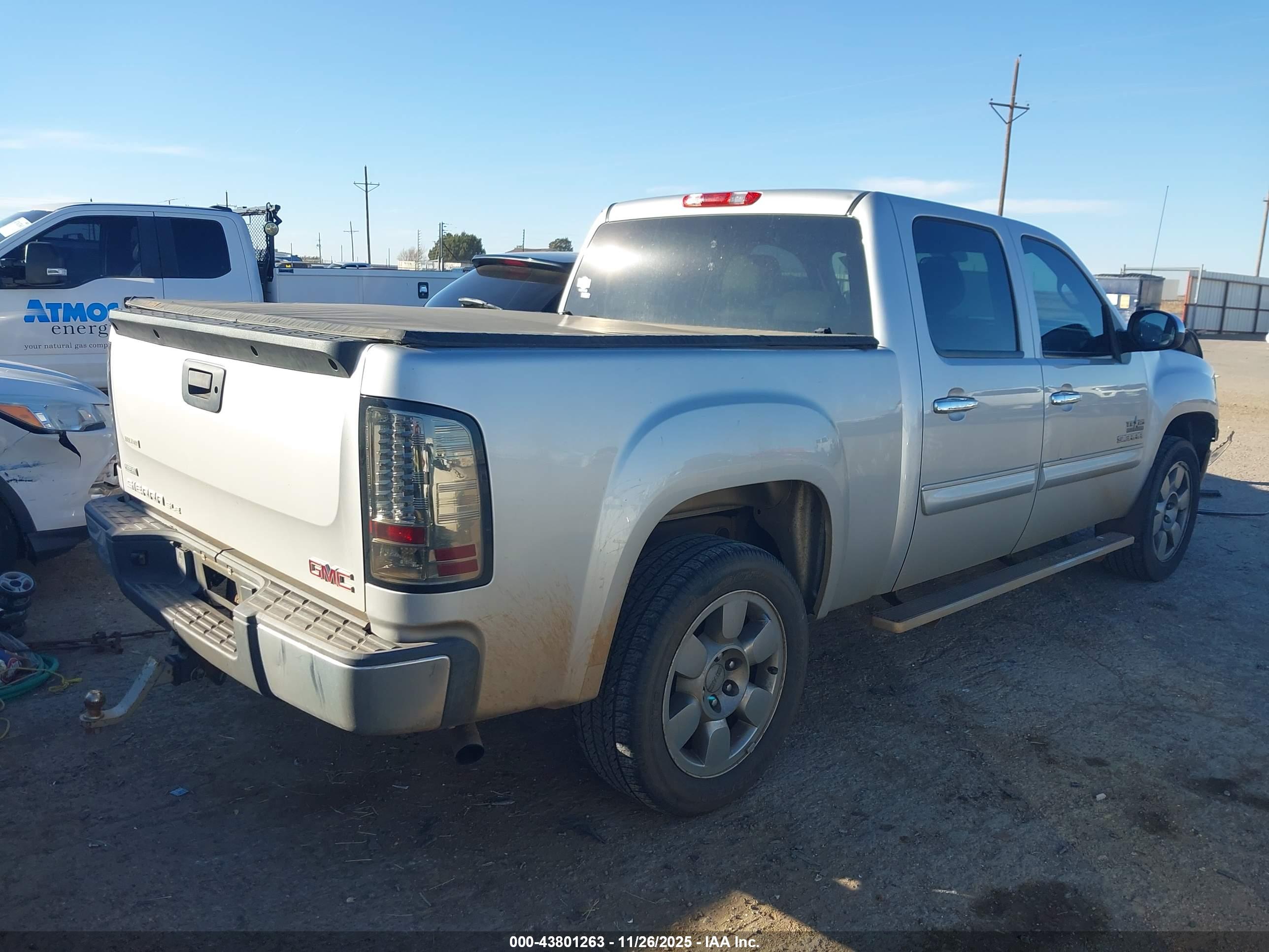 GMC SIERRA image 4