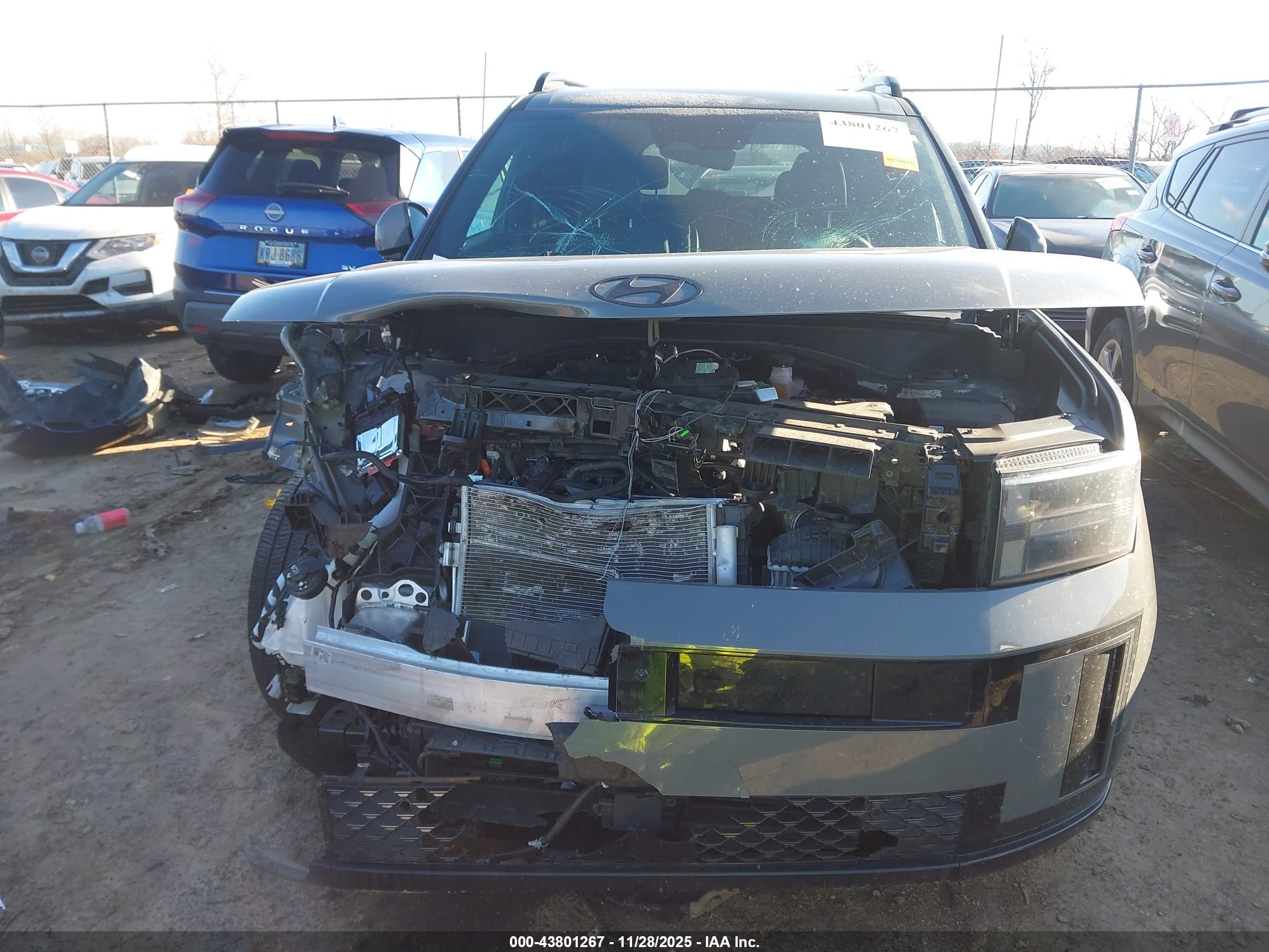 HYUNDAI SANTA image 6