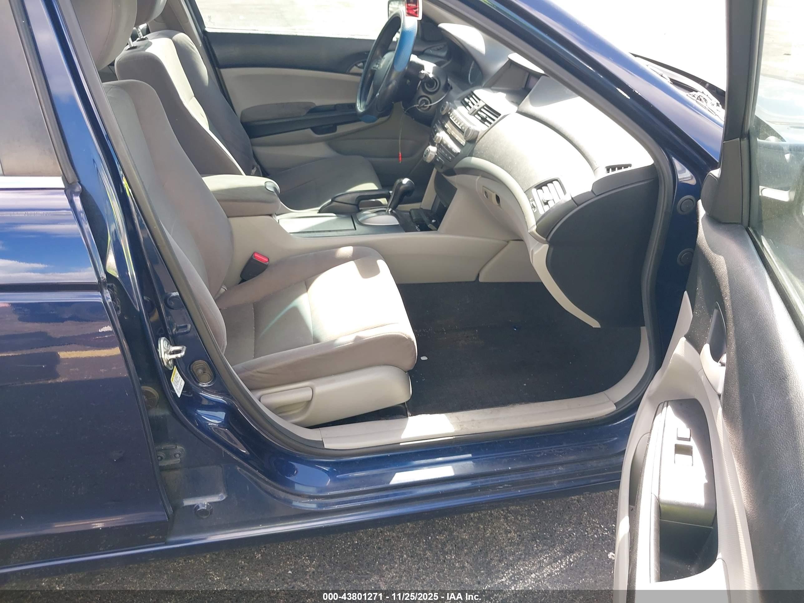 HONDA ACCORD image 5