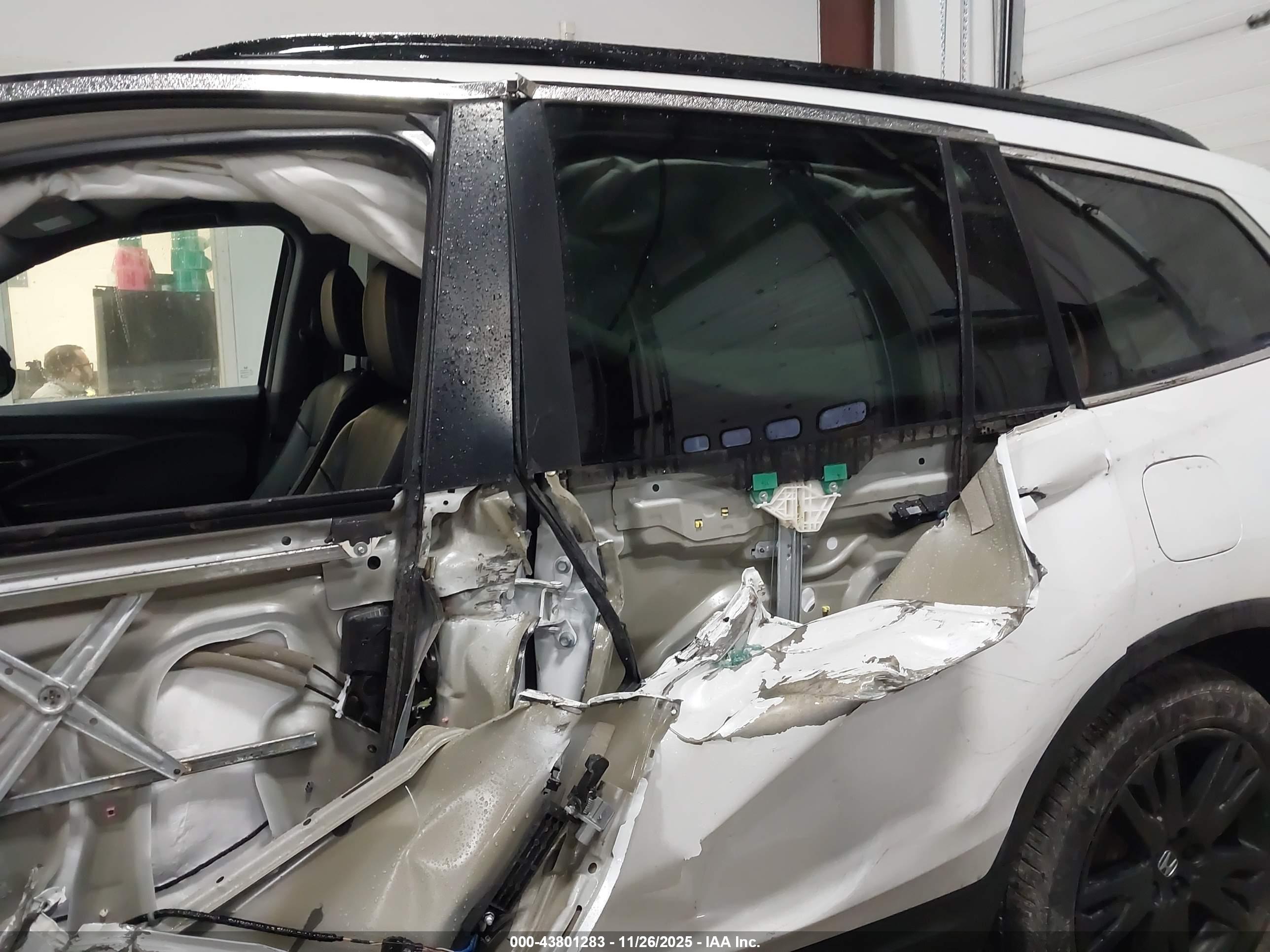 HONDA PILOT image 6