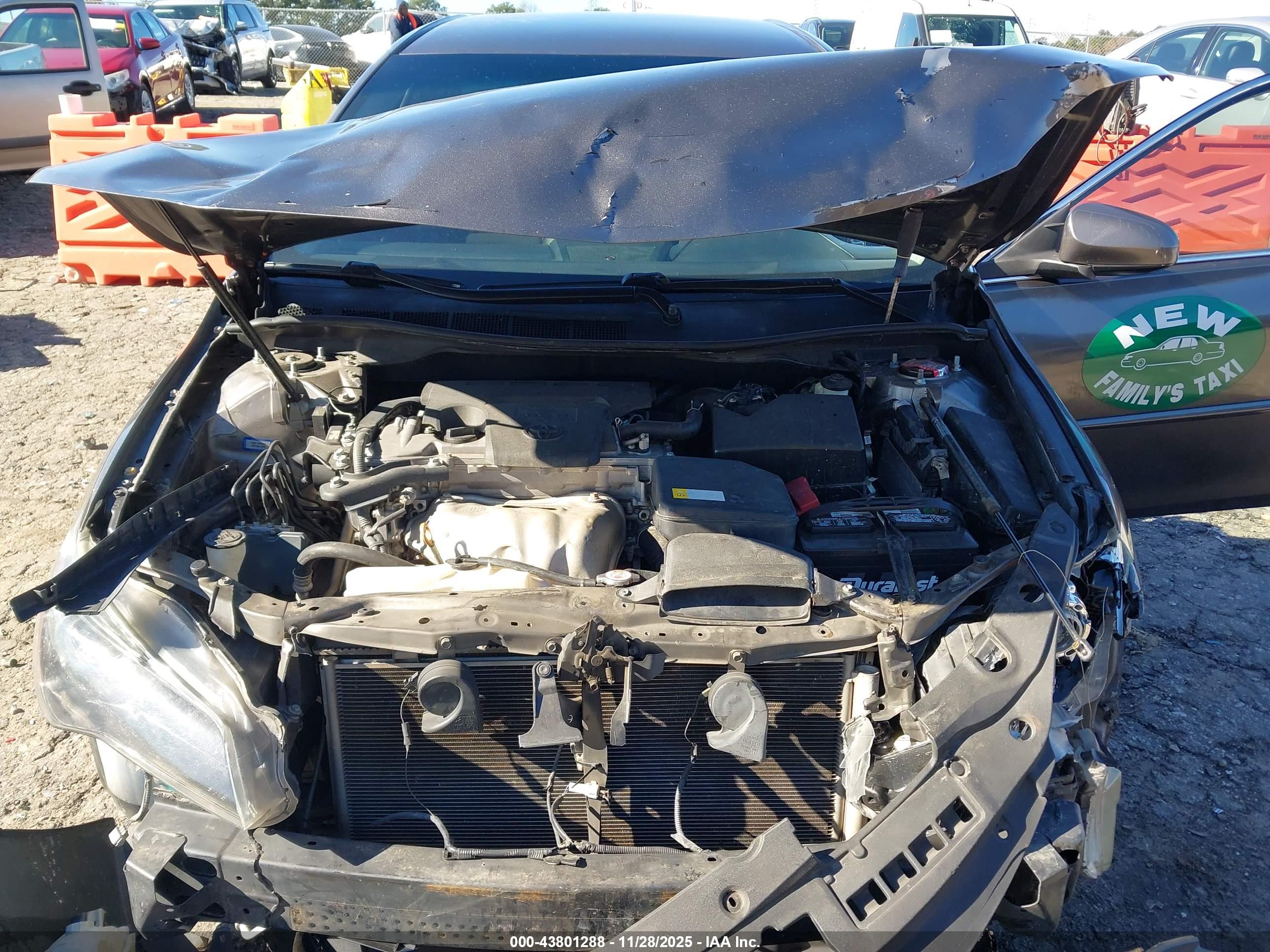 TOYOTA CAMRY image 10
