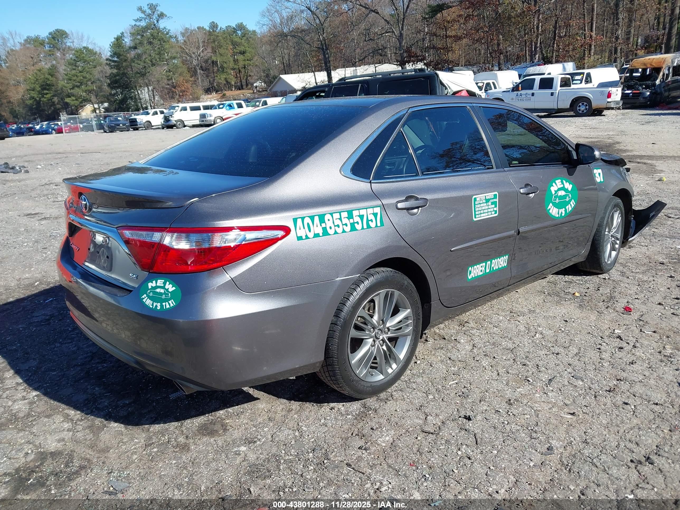 TOYOTA CAMRY image 4