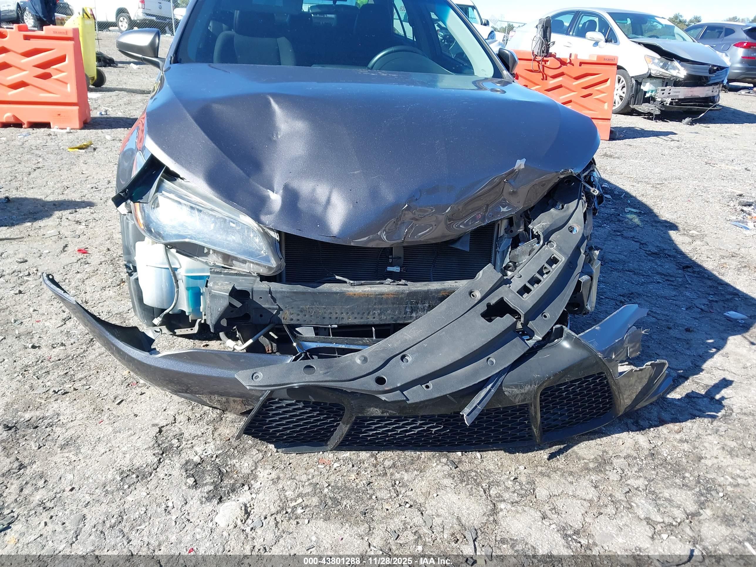 TOYOTA CAMRY image 6