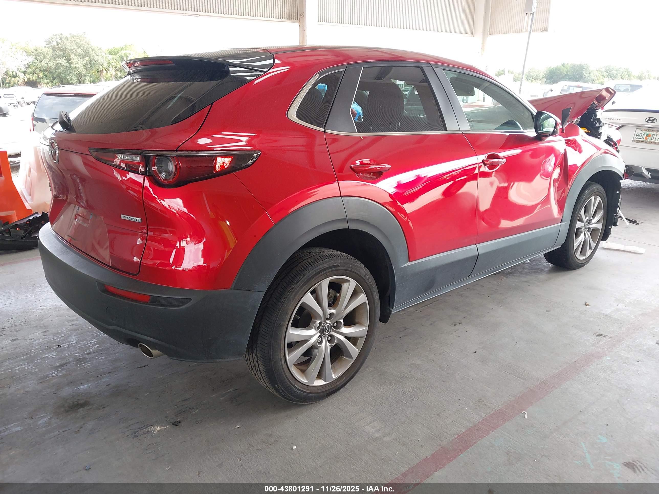 MAZDA CX-30 image 4