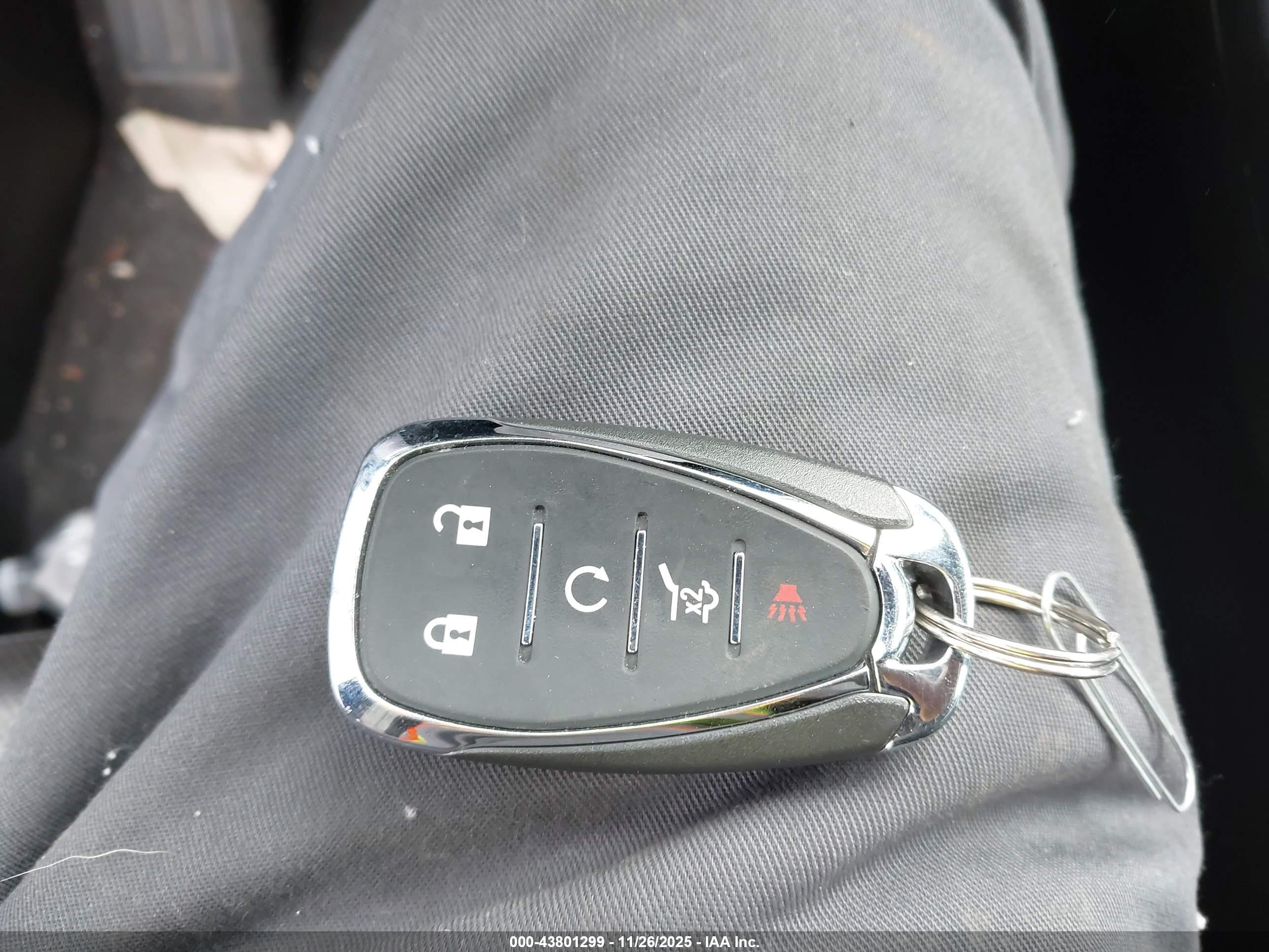 CHEVROLET EQUINOX image 11