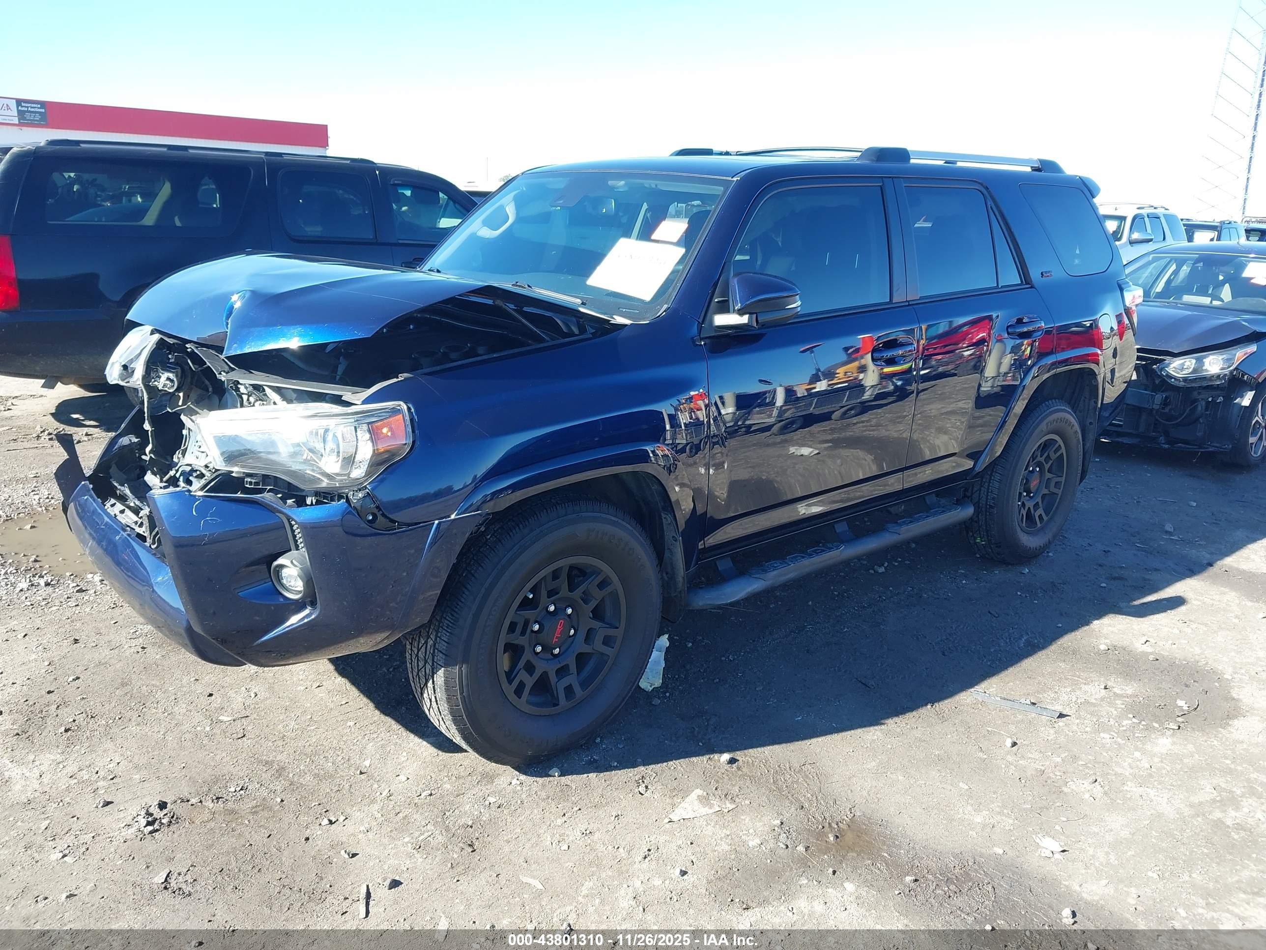 TOYOTA 4RUNNER image 2