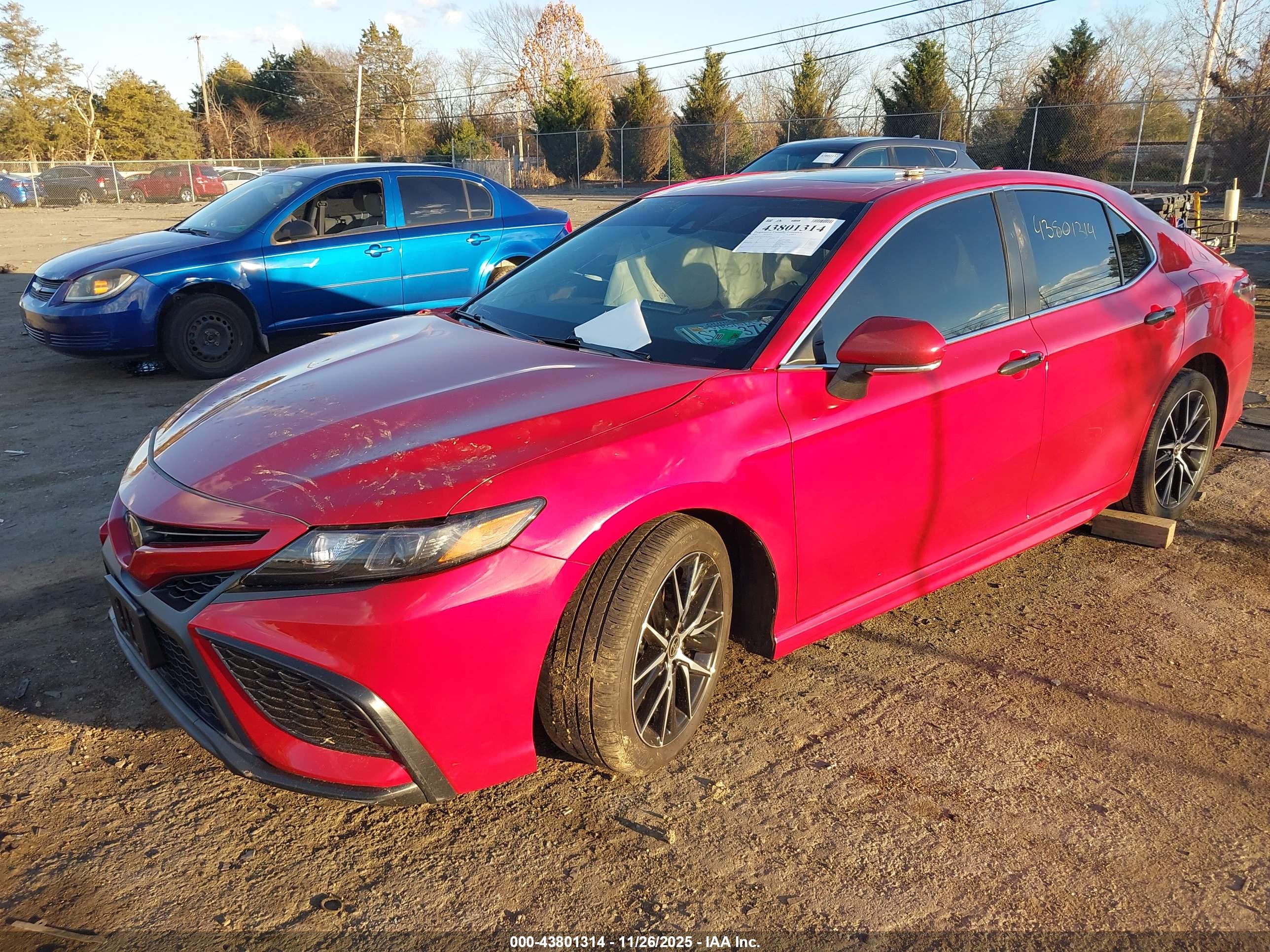 TOYOTA CAMRY image 2