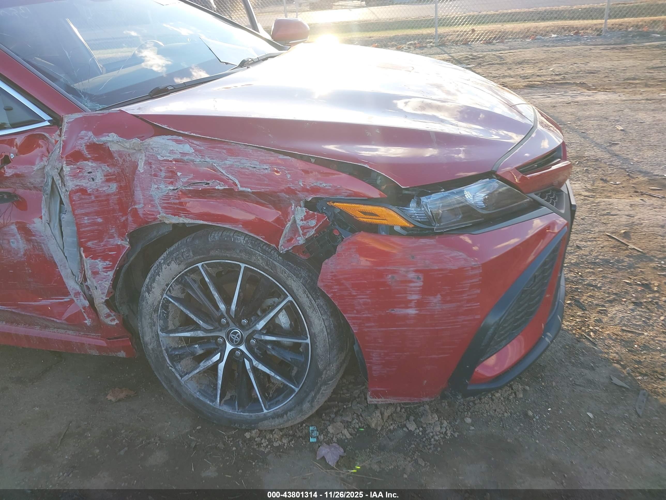 TOYOTA CAMRY image 6