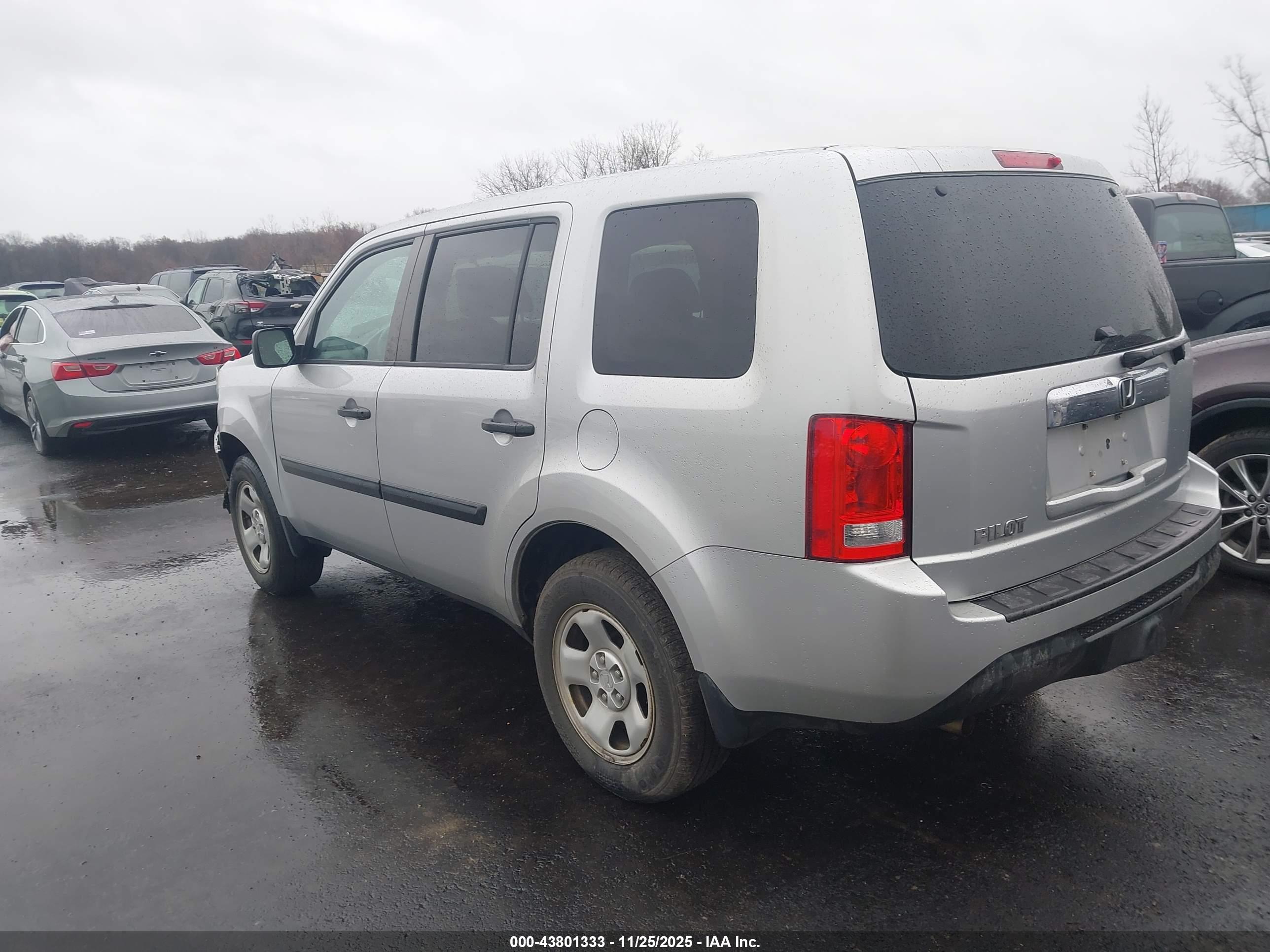 HONDA PILOT image 3
