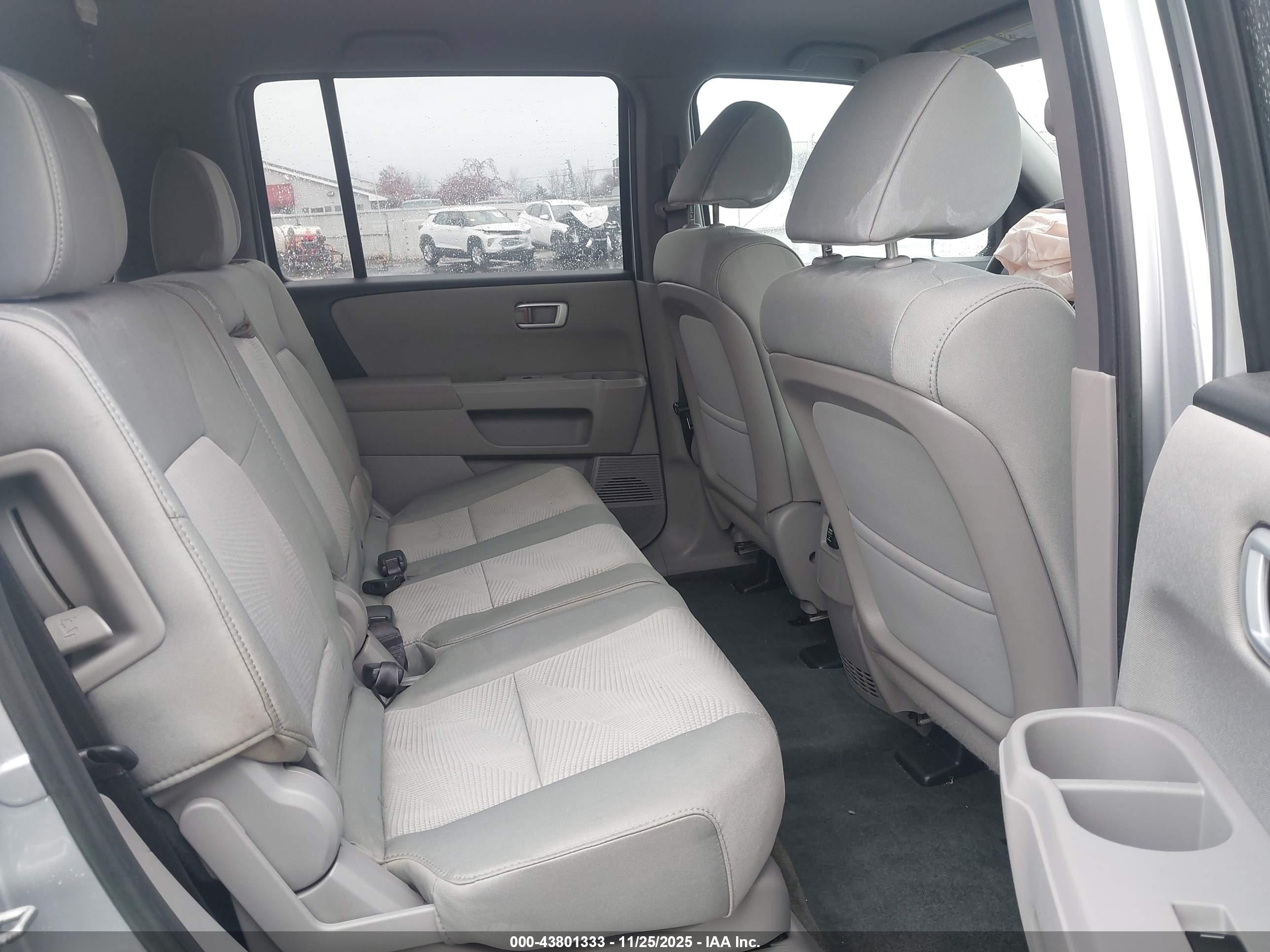 HONDA PILOT image 8