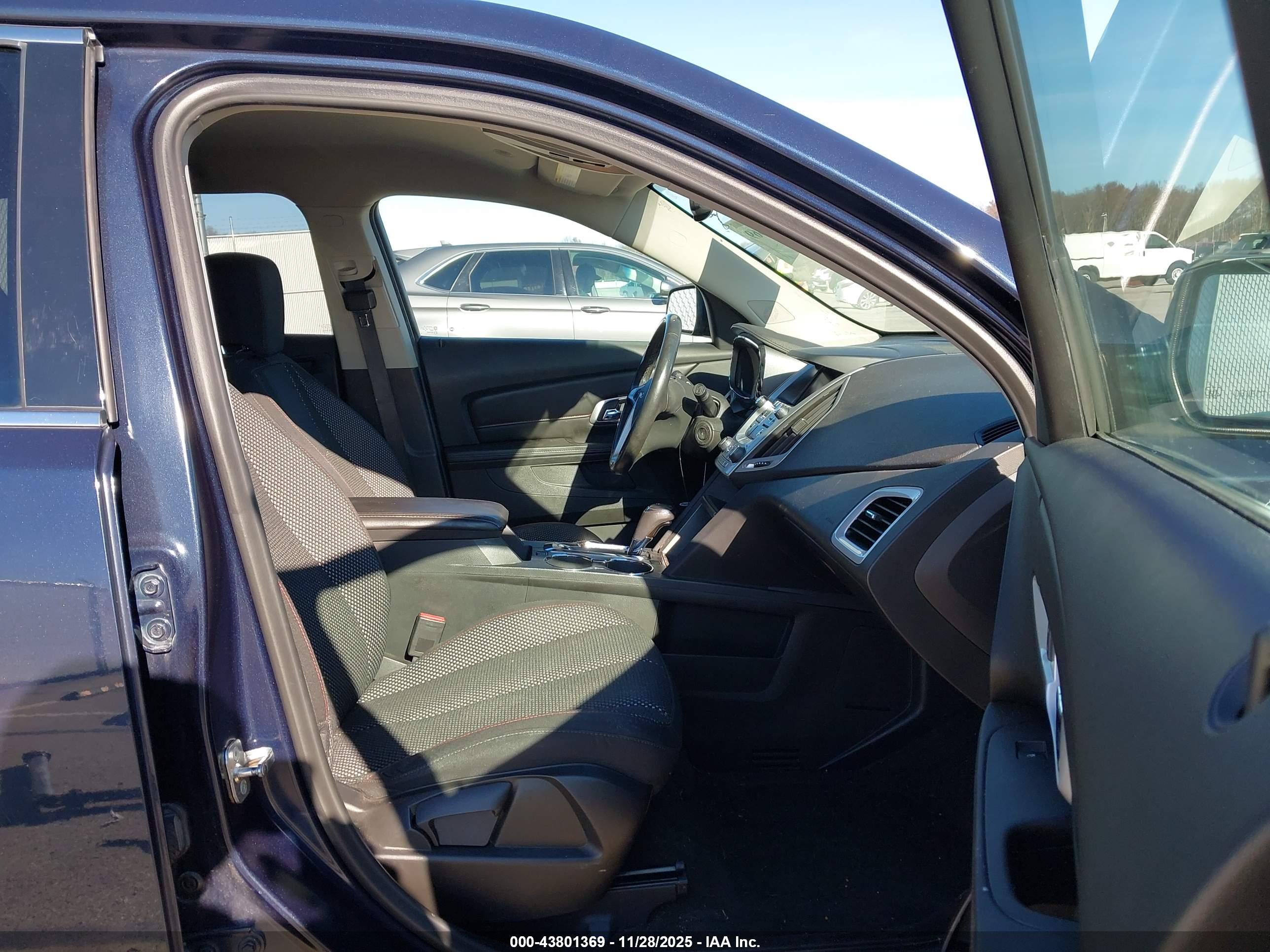 GMC TERRAIN image 5