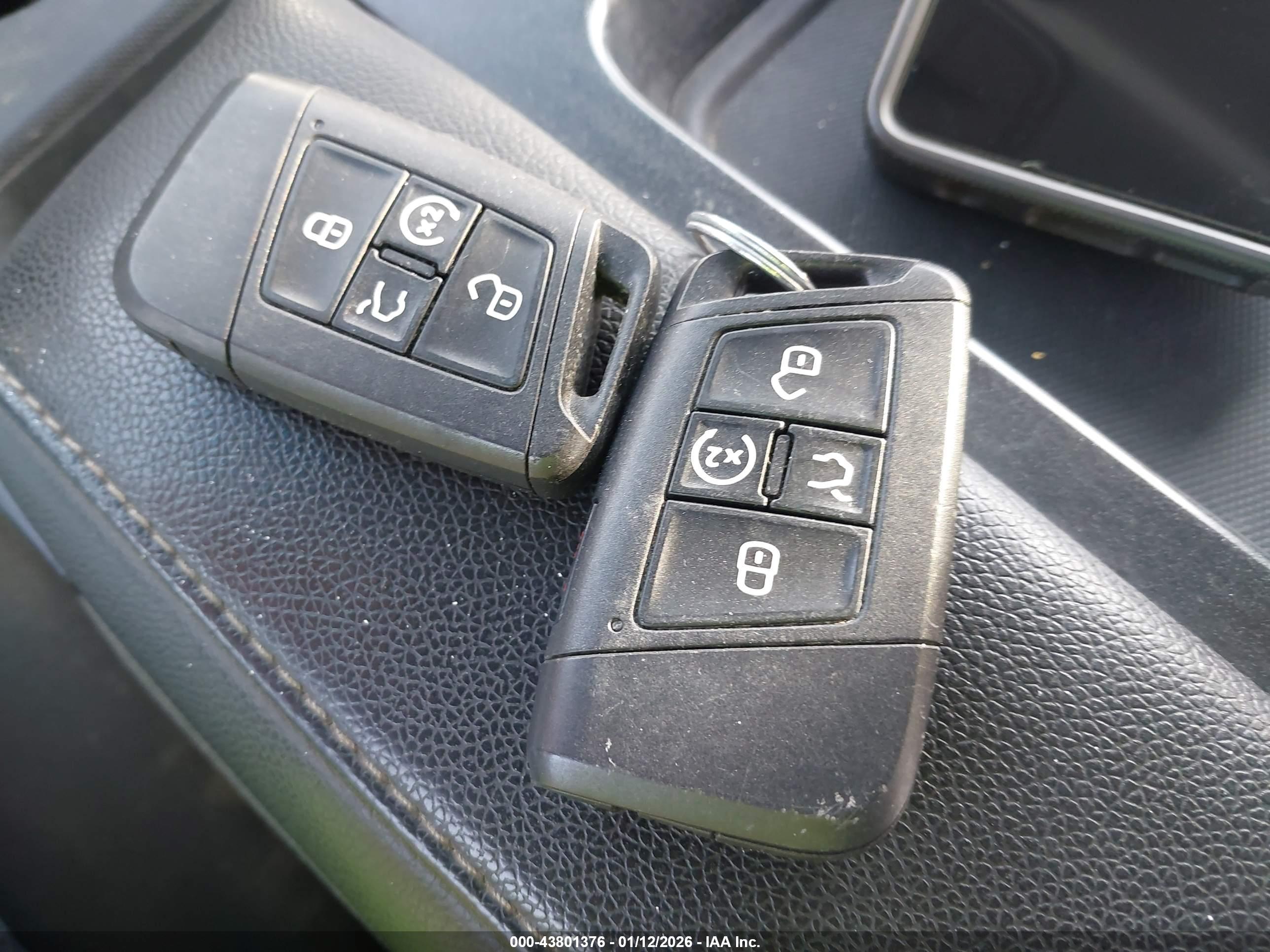 VOLKSWAGEN TAOS image 11