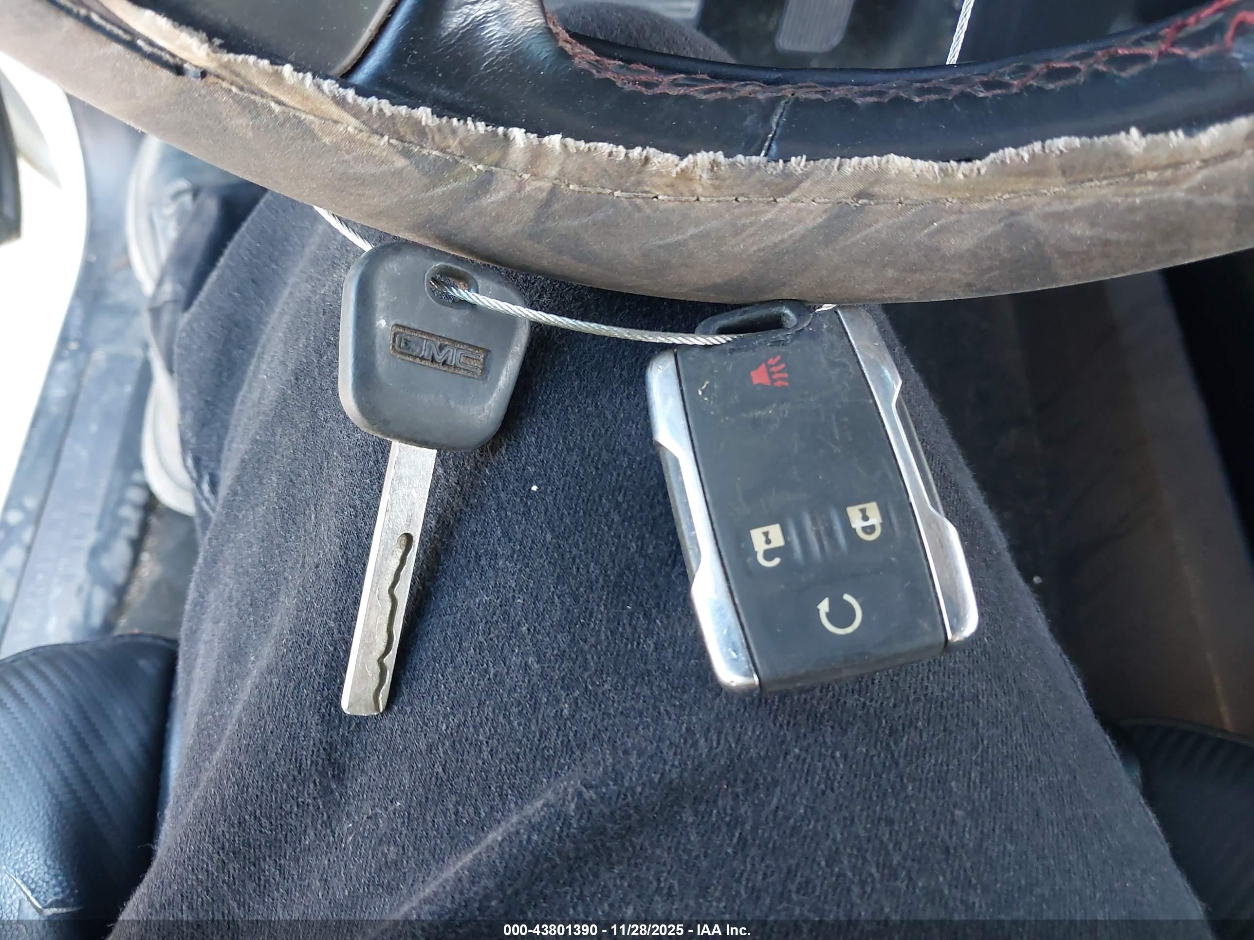 GMC SIERRA image 11