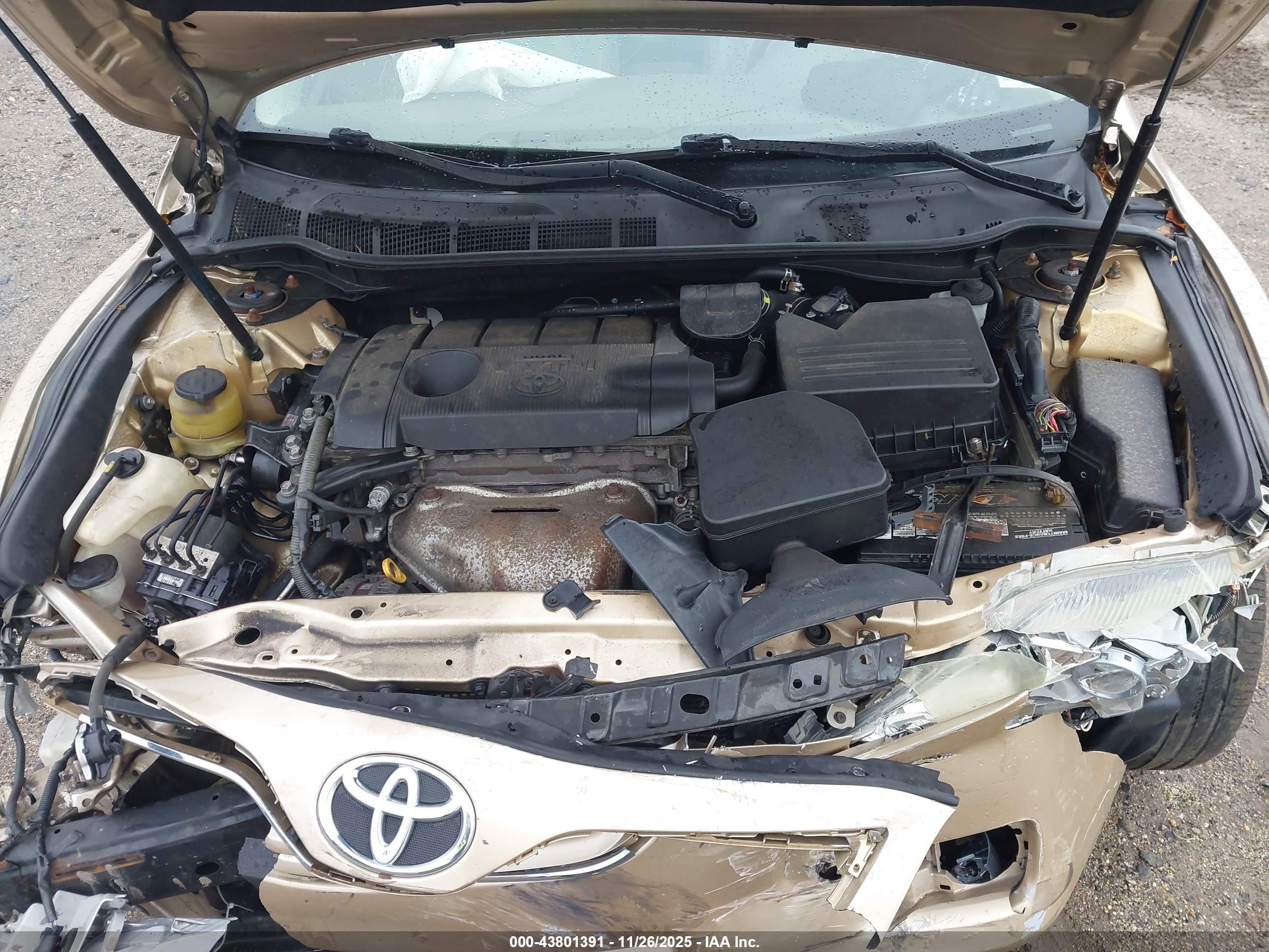 TOYOTA CAMRY image 10