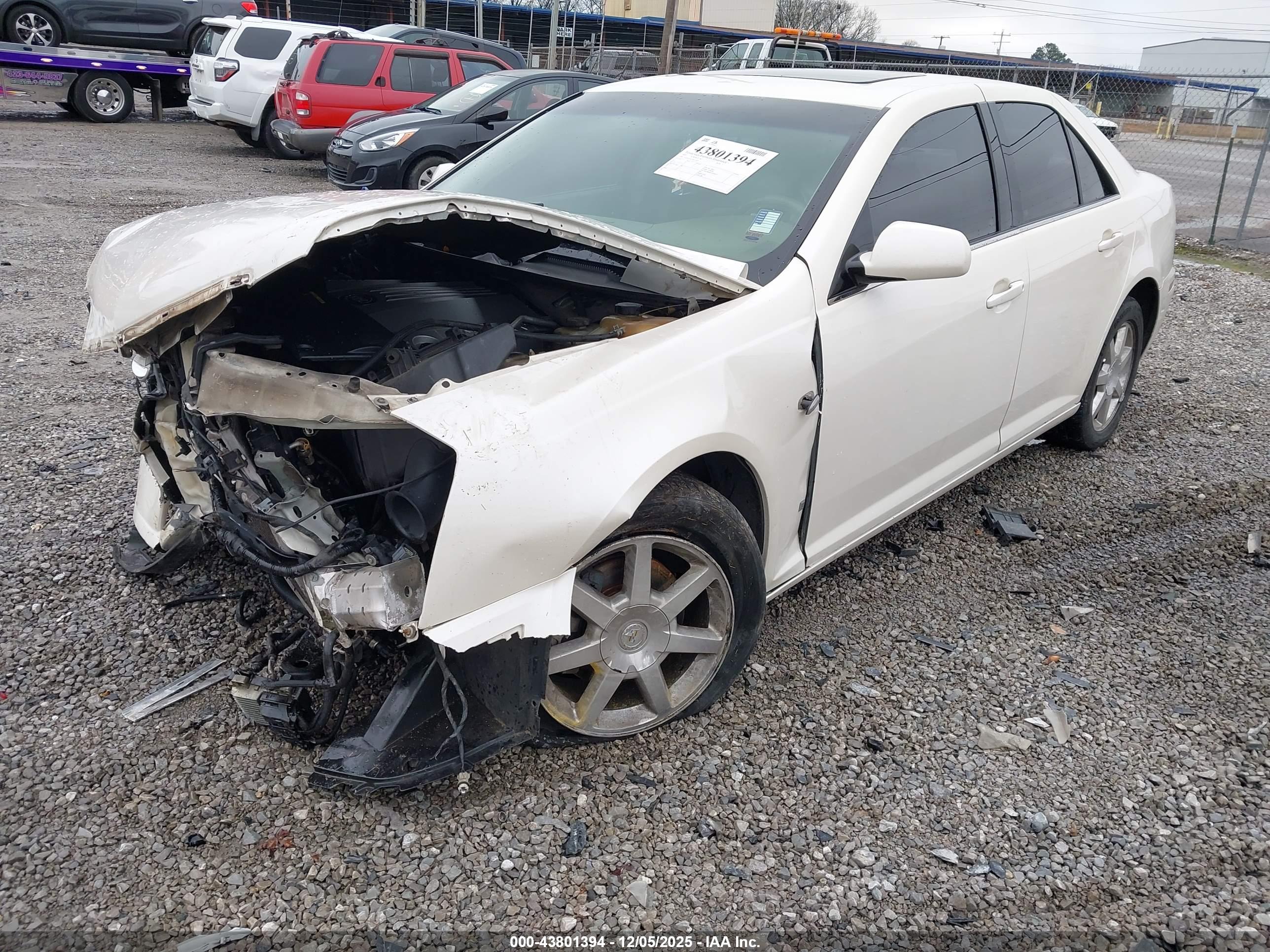 CADILLAC STS image 2