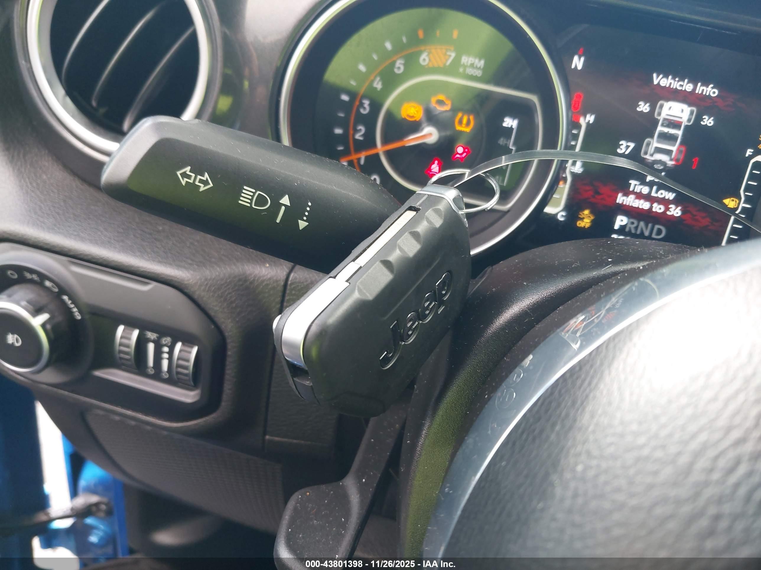 JEEP WRANGLER image 11