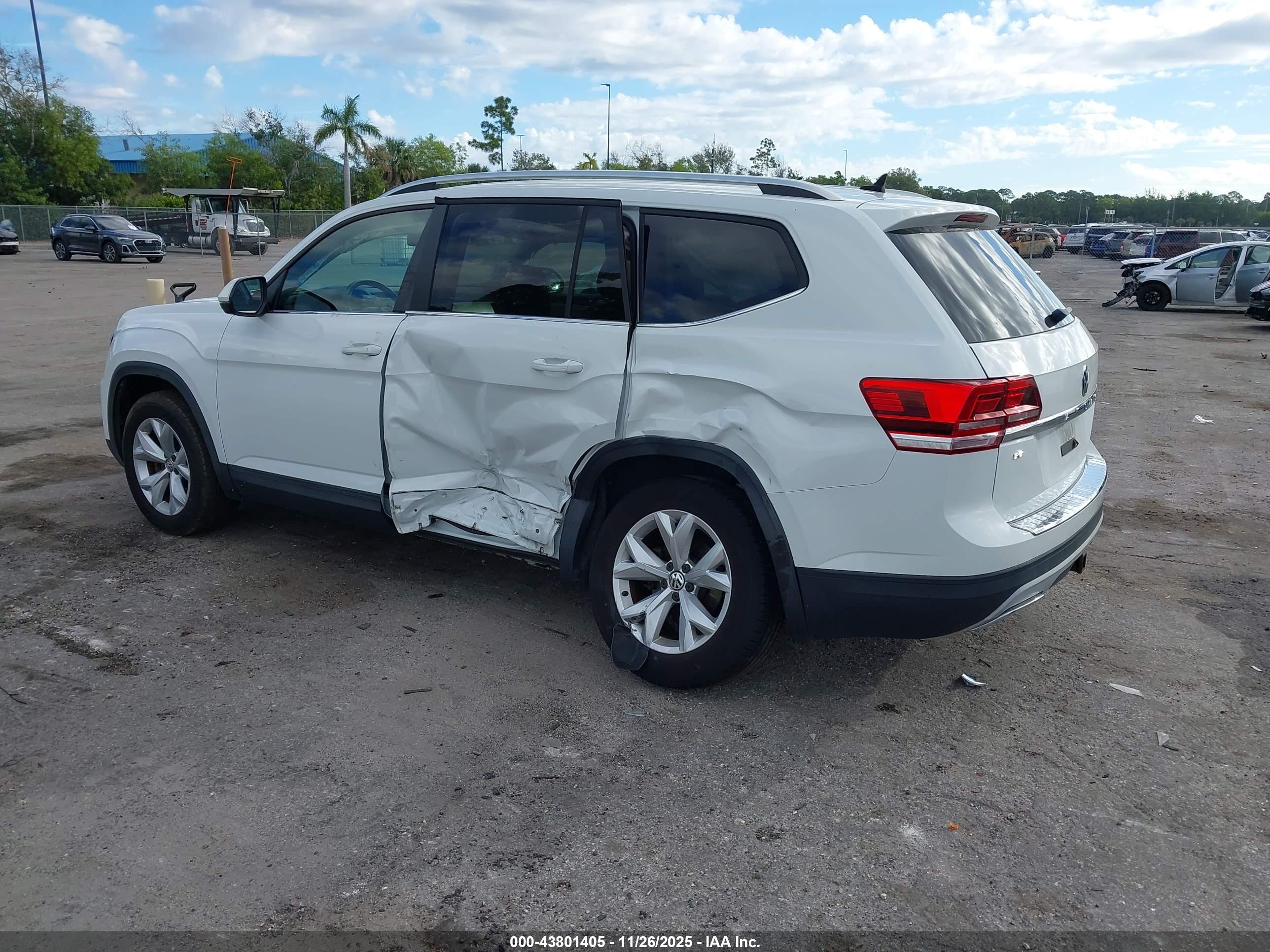 VOLKSWAGEN ATLAS image 3